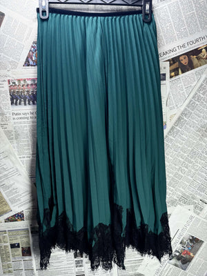 Brach Brach® Waist: 24" | Lace Trim Emerald Green | Midi Skirt | B8 - 3040 - Genuine Maal