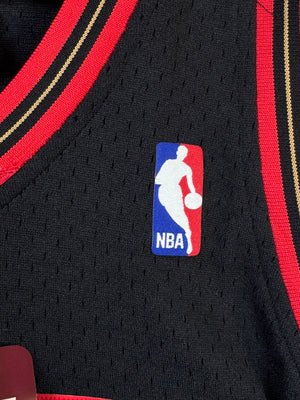 Mitchell & Ness® Medium | Chest: 22.5" | Black & Red | NBA Basketball Allen Iverson Mitchell & Ness 97 98 76ers Sixers Jersey | 2001 - Genuine Maal