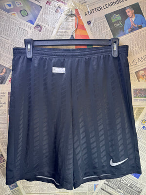 N*ke® Waist: 32" to 34" | Black | Sports Shorts | Poly | 1643 - Genuine Maal