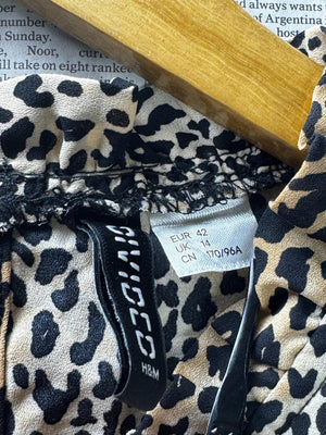 H&M® Large | Bust: 20.5" | Leopard Print | Shirt | B8 - 5728 - Genuine Maal
