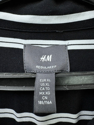 H&M® XXL | Chest: 26.5" | Shirt | Viscose | 4779 - Genuine Maal