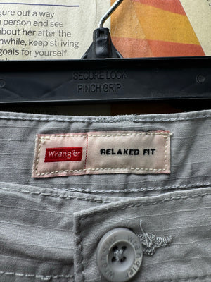 Wrangler® Waist: 40" | Grey | Relaxed Fit Cargo Trousers | 2936 - Genuine Maal
