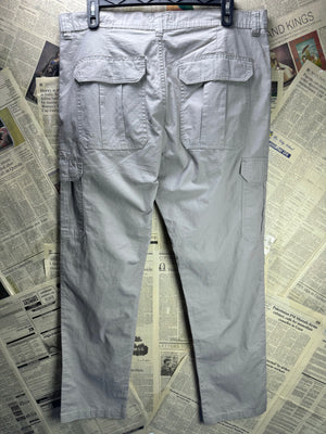 Wrangler® Waist: 40" | Grey | Relaxed Fit Cargo Trousers | 2936 - Genuine Maal