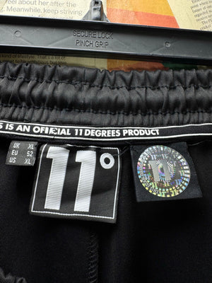 11 Degree® Waist: 32" to 34" | Black | Gym Trousers | Poly - Elastane | 3004 - Genuine Maal