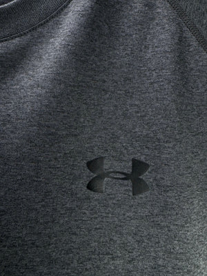 Under Armo*r® XXL | Chest: 26.5" | Black | Sports T-Shirt | Polyester | 4951 - Genuine Maal