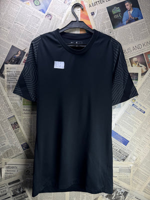 N*ke® XS | Chest: 18" | Black | Sports T-Shirt | Polyester | 4949 - Genuine Maal