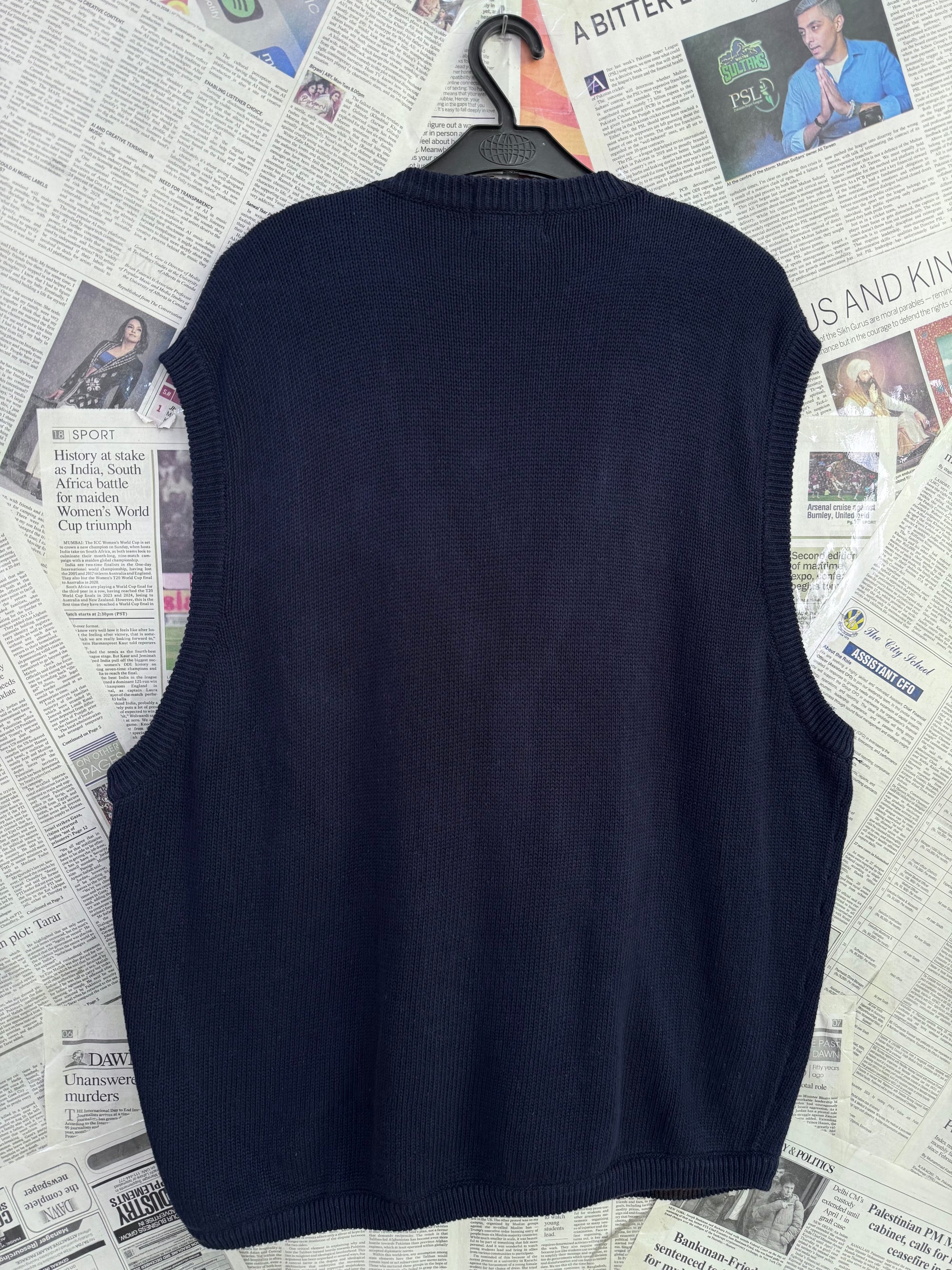 GANT® XL | Chest: 25” | Navy blue | Hand Framed Knit Sleeveless Cardigan | Cotton | 3428 - Genuine Maal