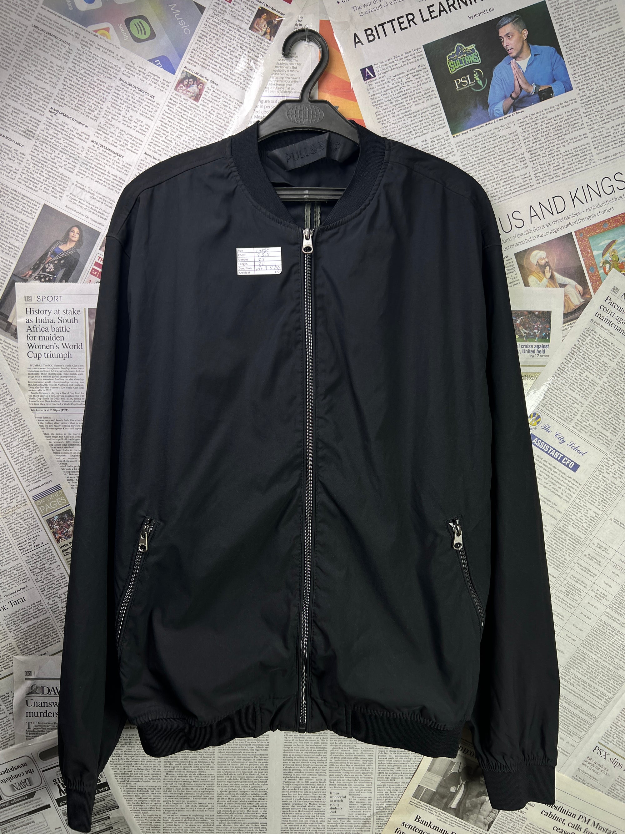 Pull & Bear® Large | Chest: 23.5" | Black | Bomber Jacket | 1776 - Genuine Maal