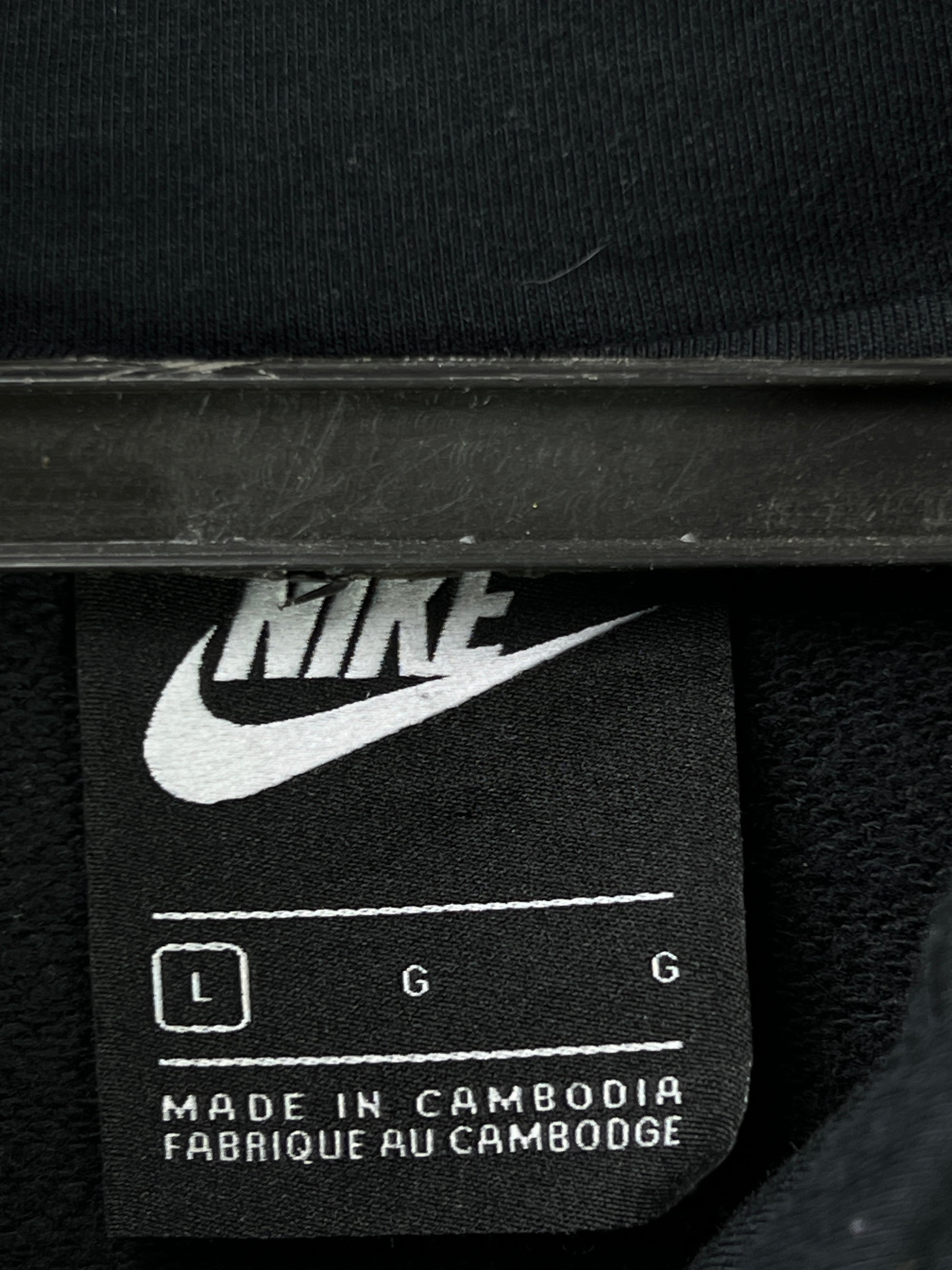 N*ke® Large | Chest: 24" | Hoodie | 1803