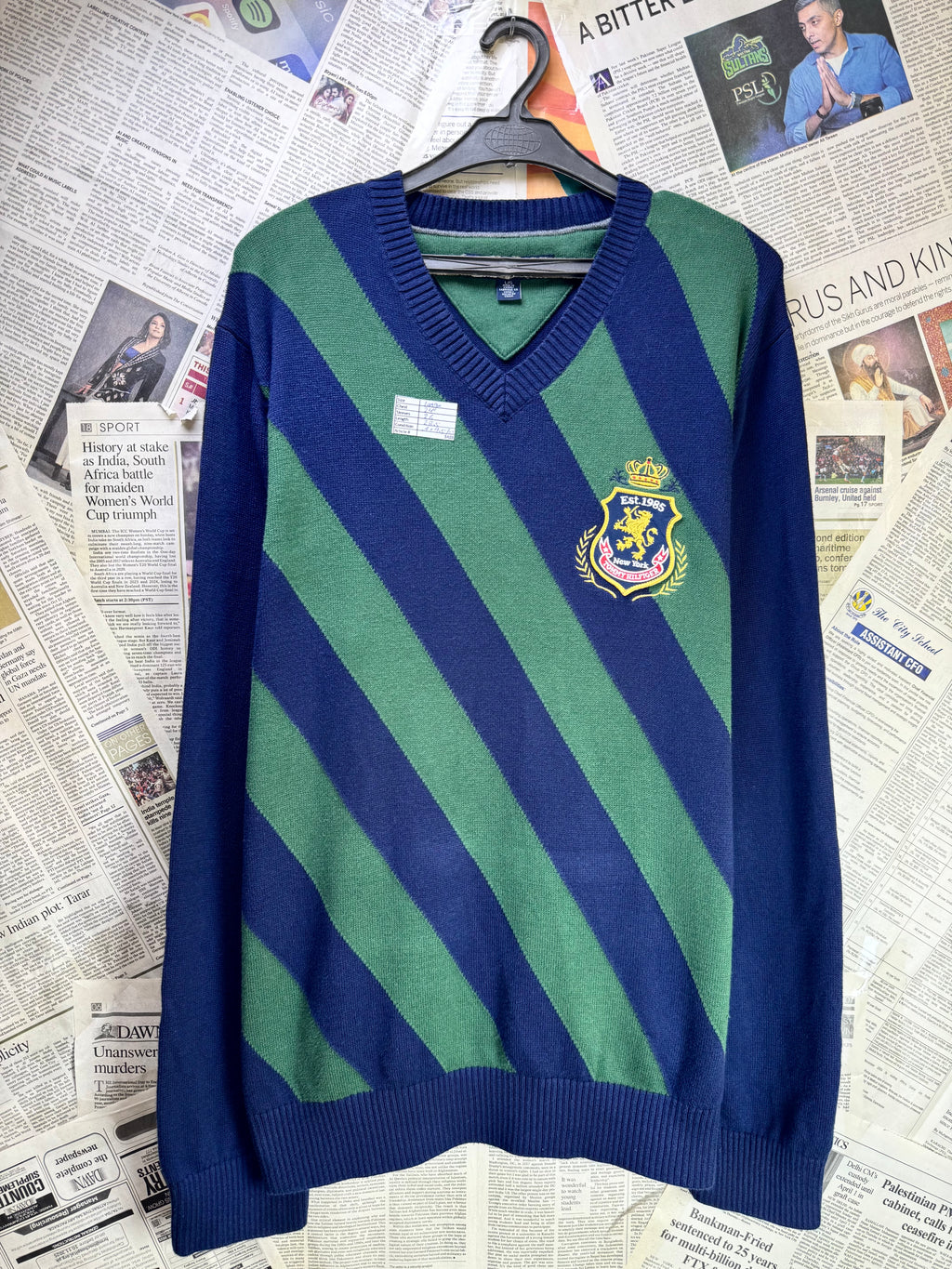 T*mmy Hilfiger® Large | Chest: 24" | Blue & Green Striped | Warm Knit Sweater | Cotton | 3403 - Genuine Maal