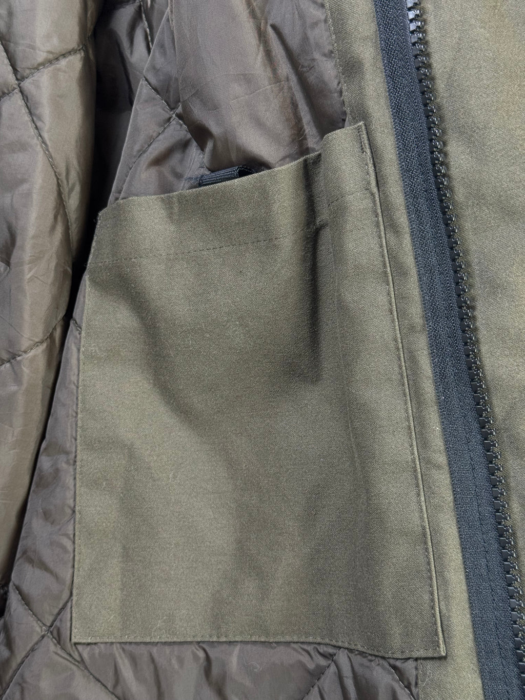 Vintage Carhartt® Large | Chest: 23.5" | Dark Olive | Hickman Jacket | Cotton - Poly | 3407 - Genuine Maal