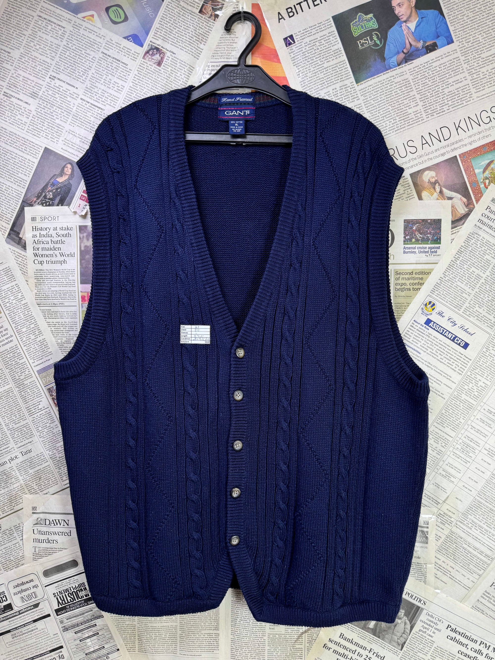 GANT® XL | Chest: 25” | Navy blue | Hand Framed Knit Sleeveless Cardigan | Cotton | 3428 - Genuine Maal