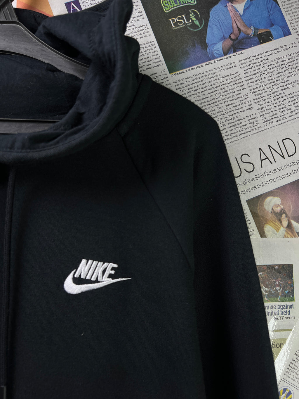 N*ke® Large | Chest: 24" | Hoodie | 1803