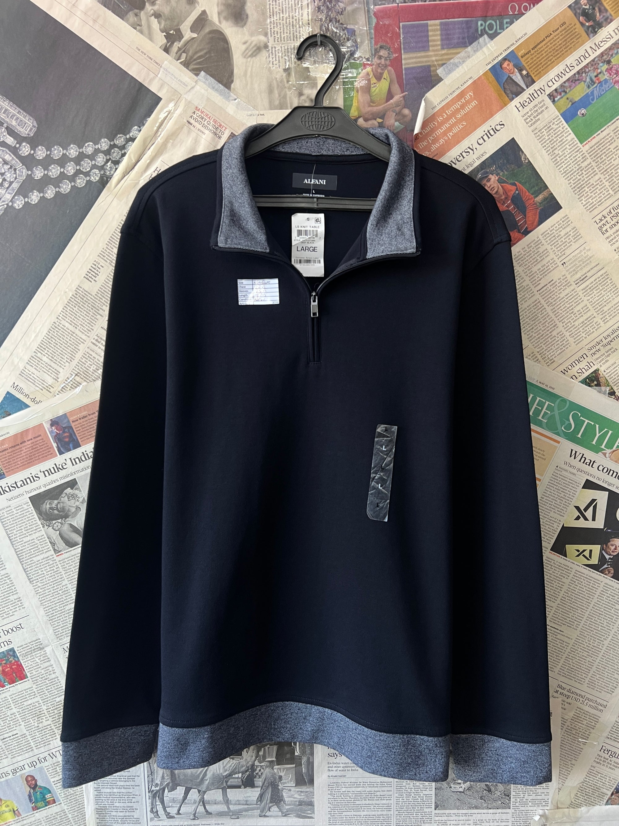 Alfani® Medium | Chest: 22.5" | Black | Quarter Zip Sweater | 2298 - Genuine Maal