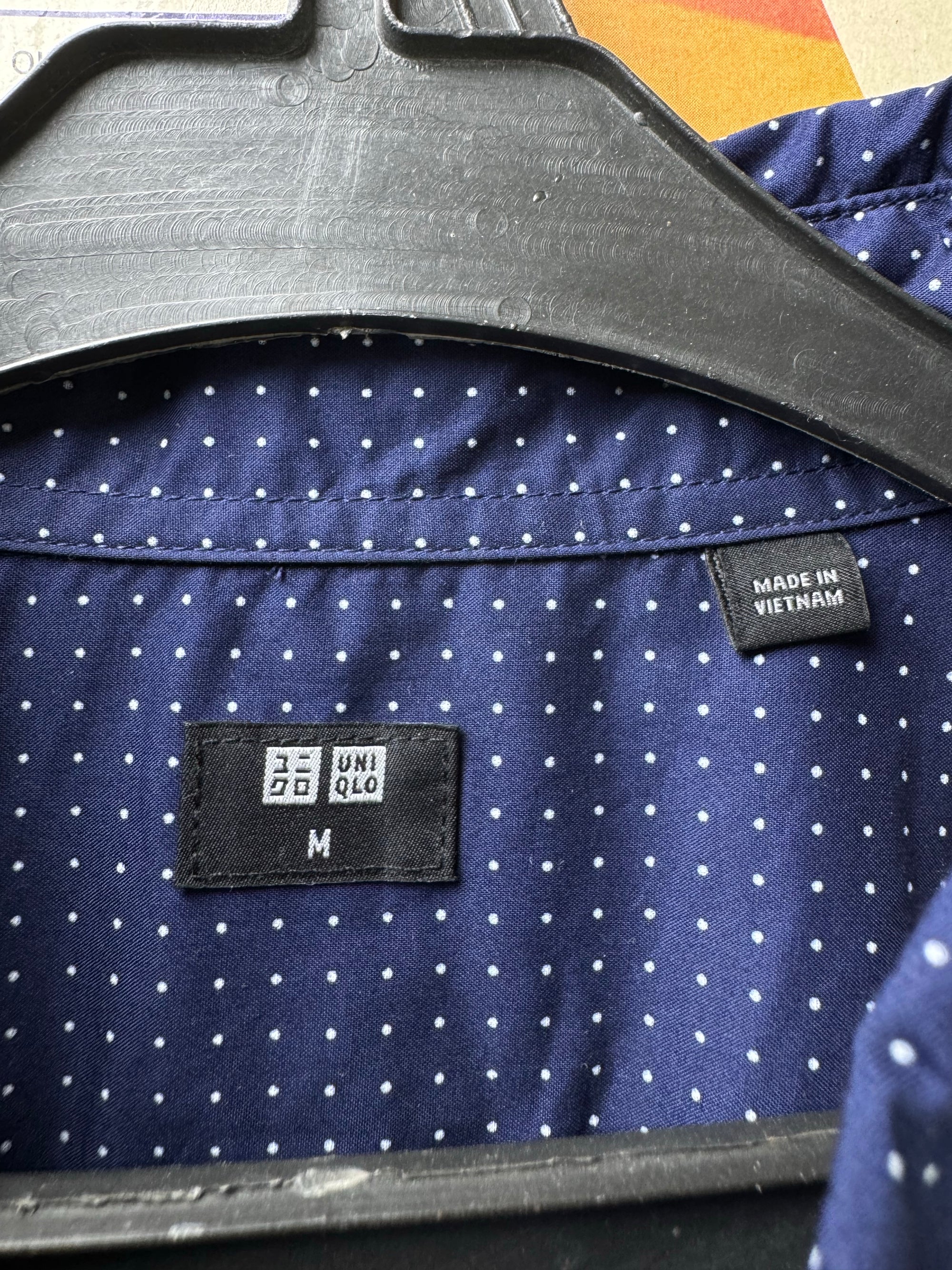 Uniqlo® Large | Chest: 23" | Blue with Polka Dots | Shirt | Cotton | 4236 - Genuine Maal