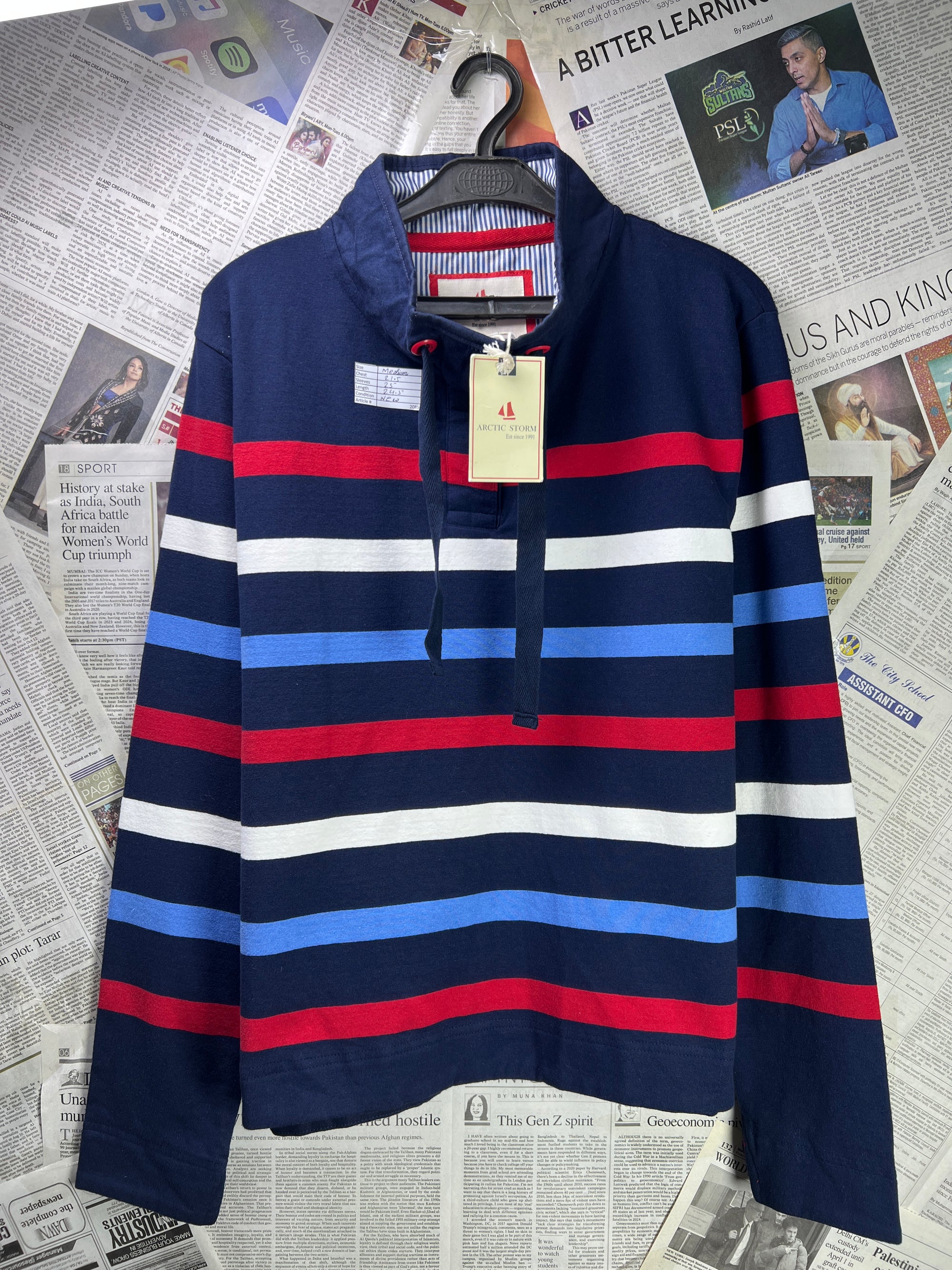 Arctic Storm® Medium | Chest 21.5 | Blue & Red | Mock Neck Pullover | Cotton - Elastane | 2085 - Genuine Maal
