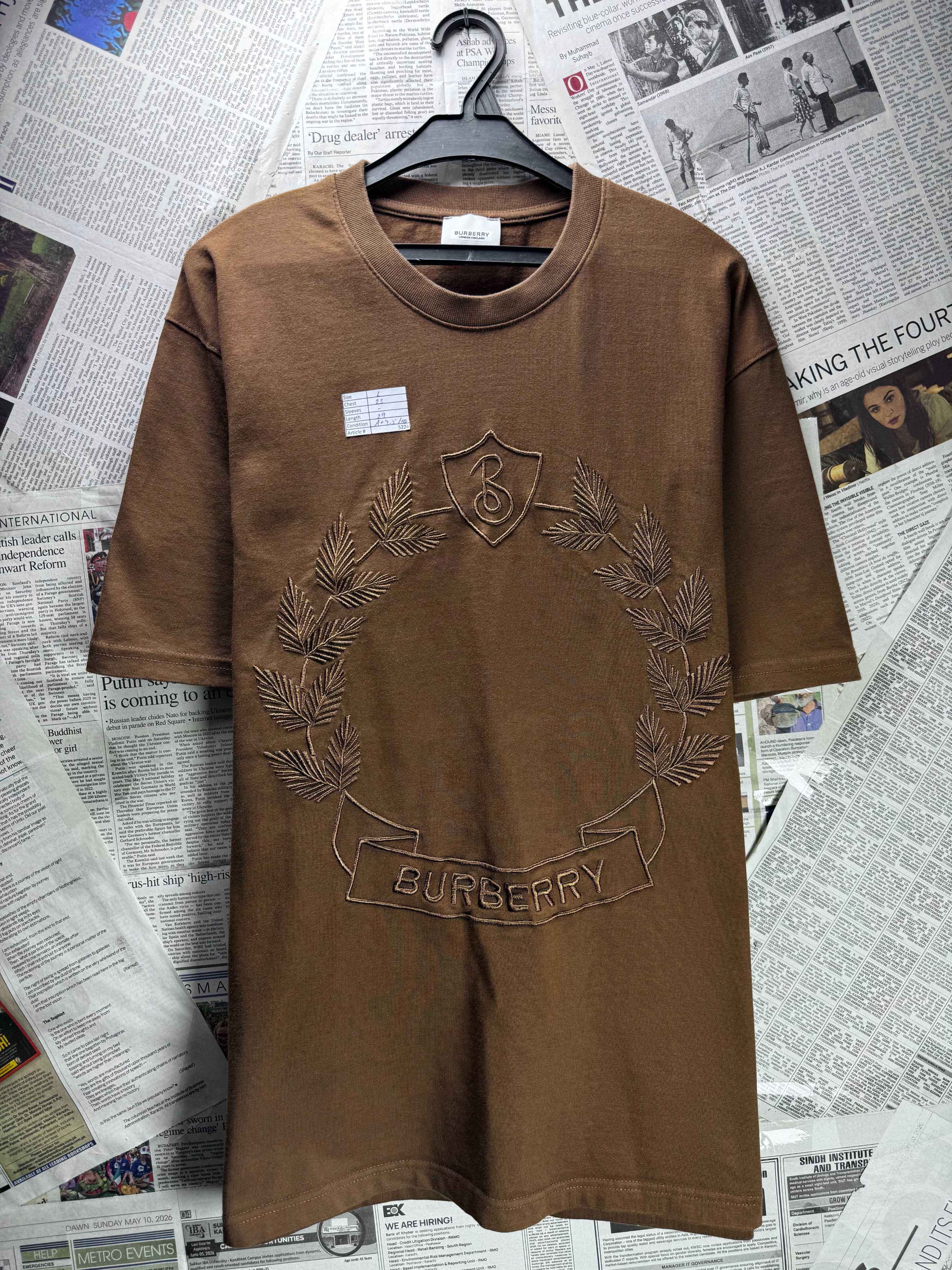 Burberry® Large | Chest: 23" | Brown | T-Shirt | Cotton | 5226 - Genuine Maal