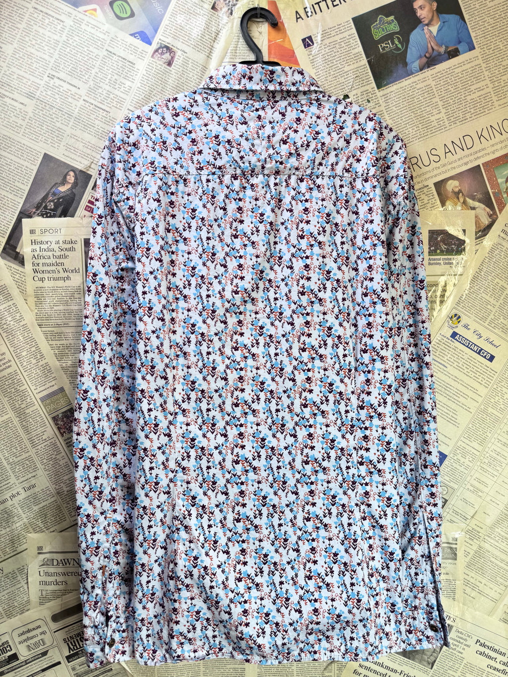 White Stuff® Medium | Chest: 22.5" | Foral | Shirt | Cotton | 3902 - Genuine Maal