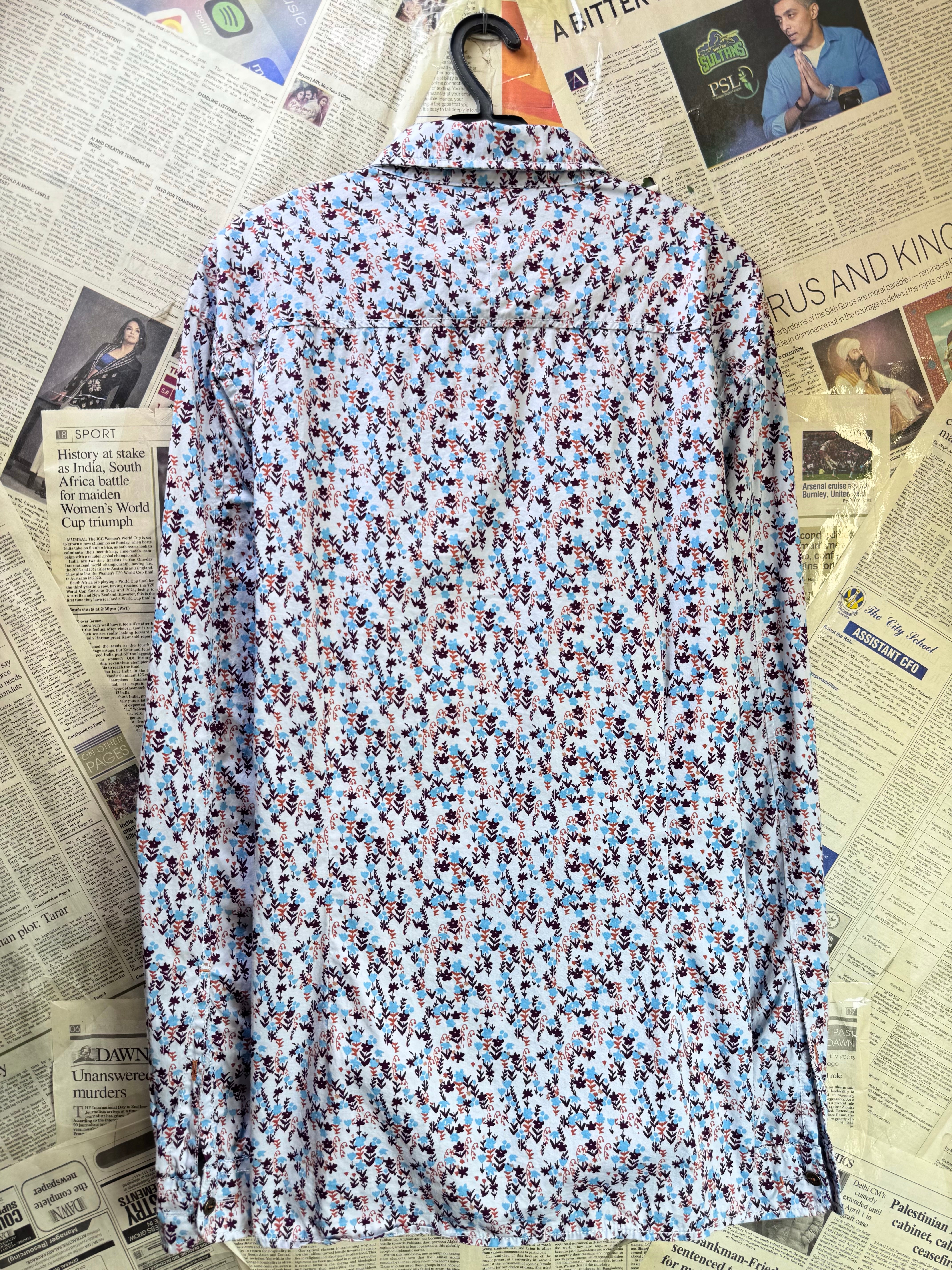 White Stuff® Medium | Chest: 22.5" | Foral | Shirt | Cotton | 3902 - Genuine Maal
