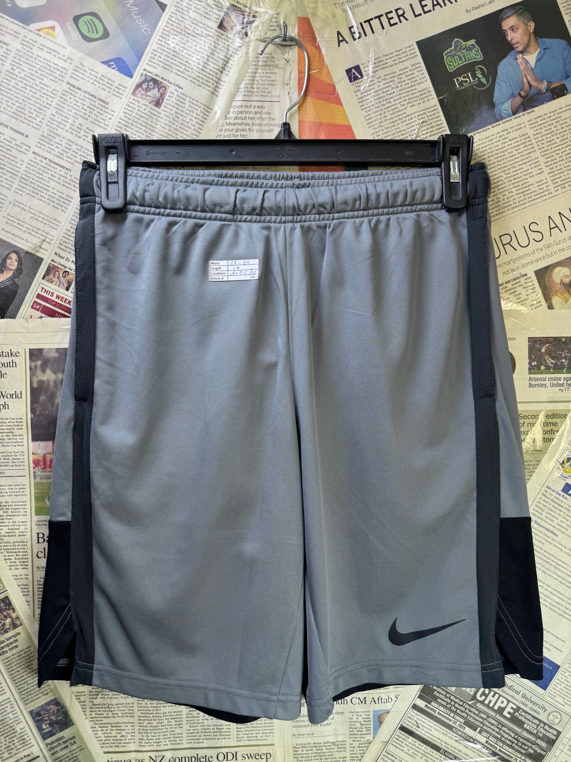 N*ke® Waist: 28" to 30" | Grey | Sports Shorts | Poly | 1454 - Genuine Maal