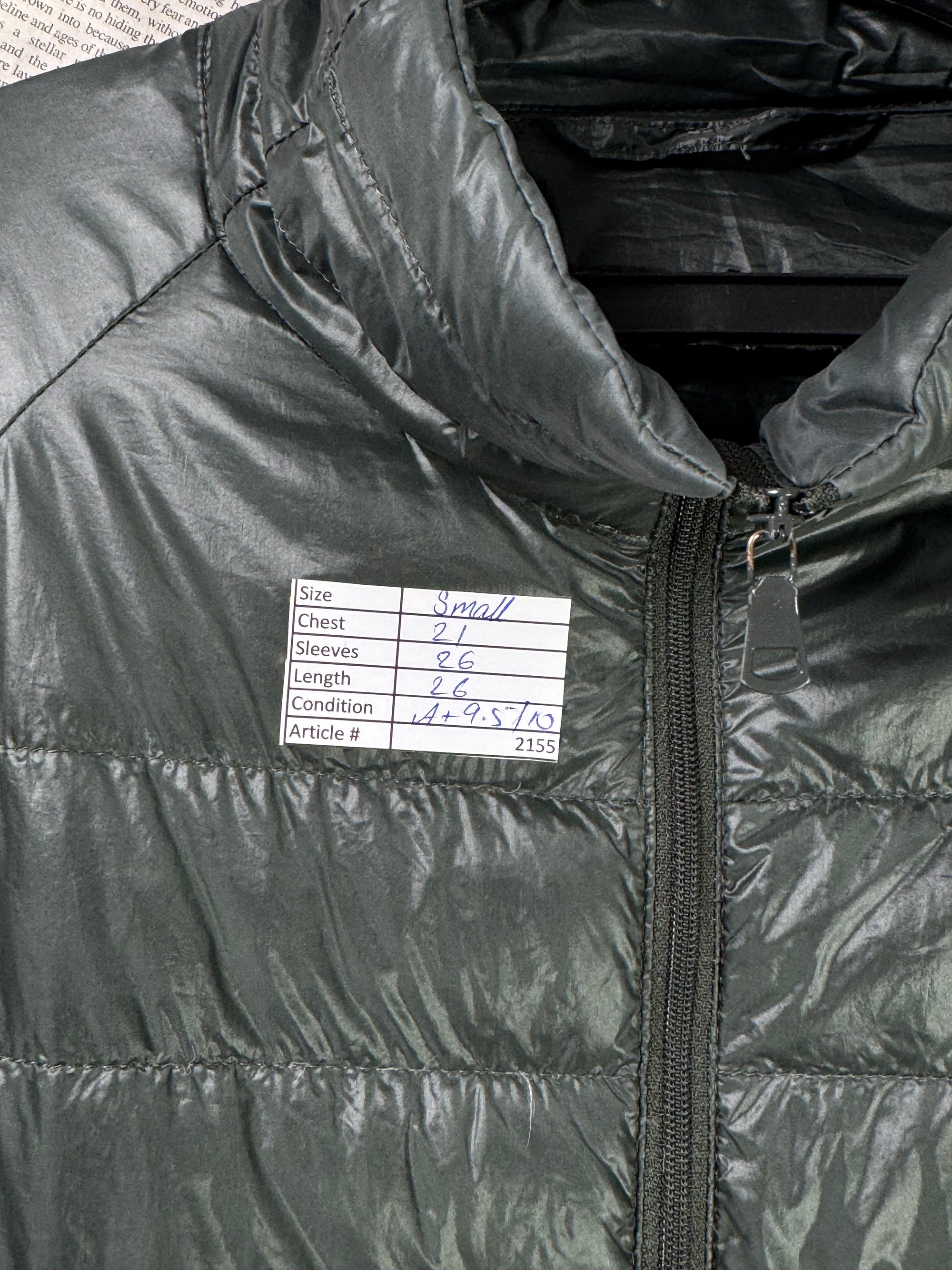 Uniqlo® Small | Chest: 21" | Dark Green | Puffer Jacket | Filling: Down/Feather | 2155 - Genuine Maal