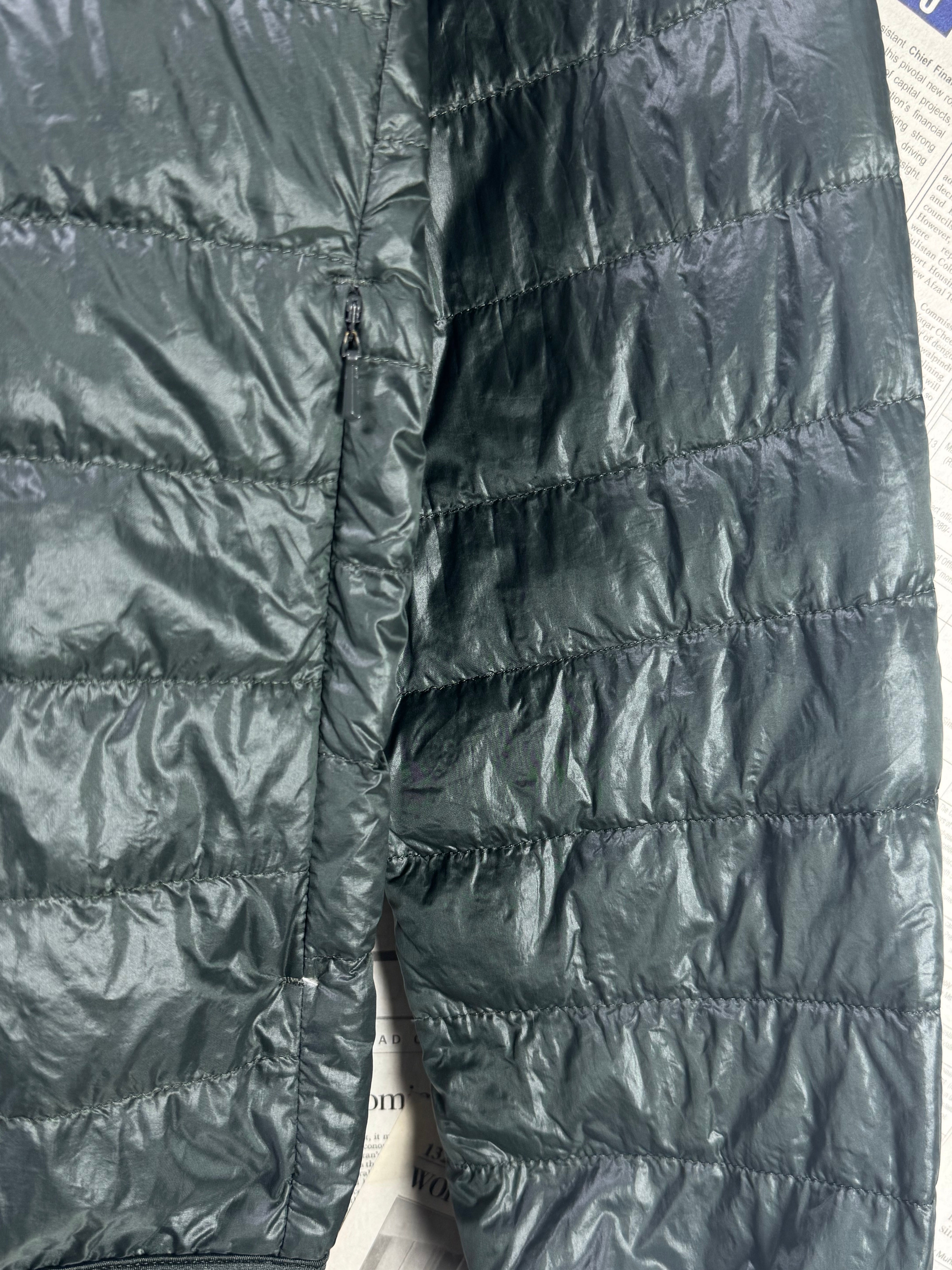 Uniqlo® Small | Chest: 21" | Dark Green | Puffer Jacket | Filling: Down/Feather | 2155 - Genuine Maal