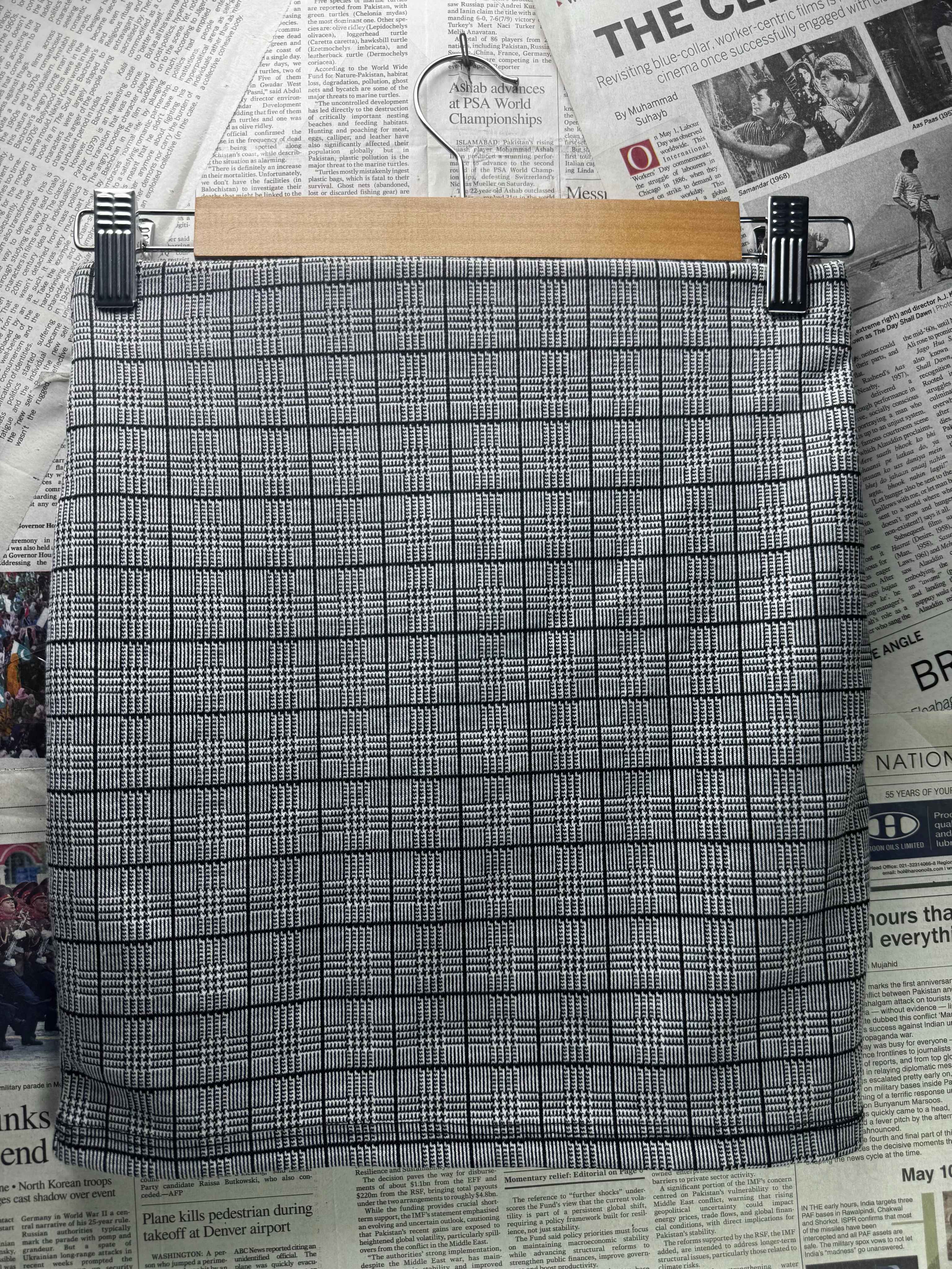 New Look® Waist: 24" to 26" | Glen Plaid Monochrome | Mini Skirt | B8 - 3072 - Genuine Maal