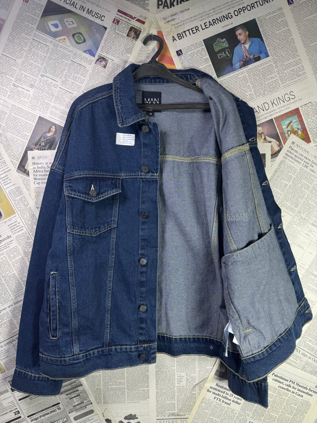 MAN® Medium | Chest: 26.5" oversize | Blue | Denim Jacket | 2179 - Genuine Maal