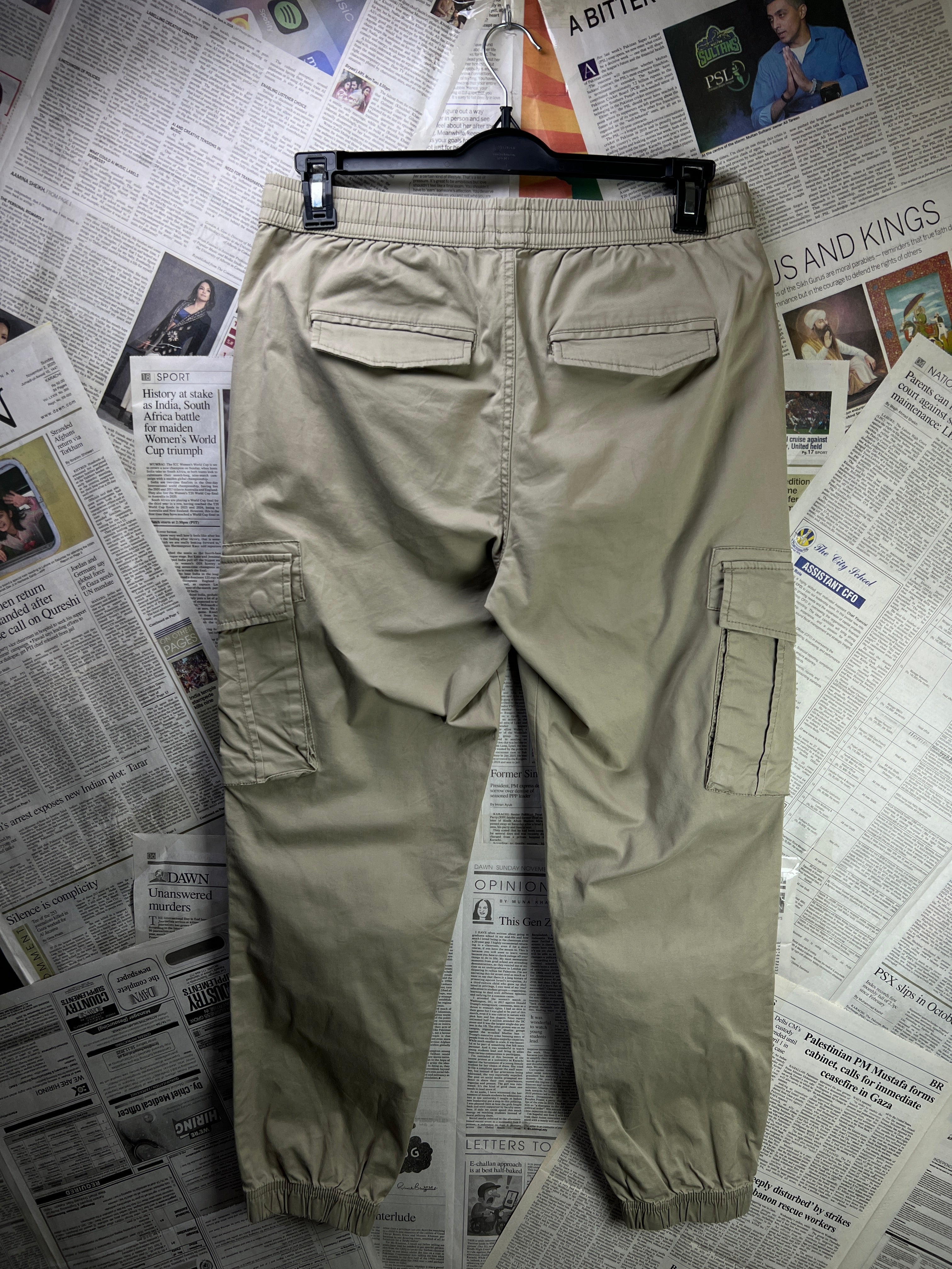 River Island® Waist: 32" | Light Brown | Cargo Trouser | 2335 - Genuine Maal