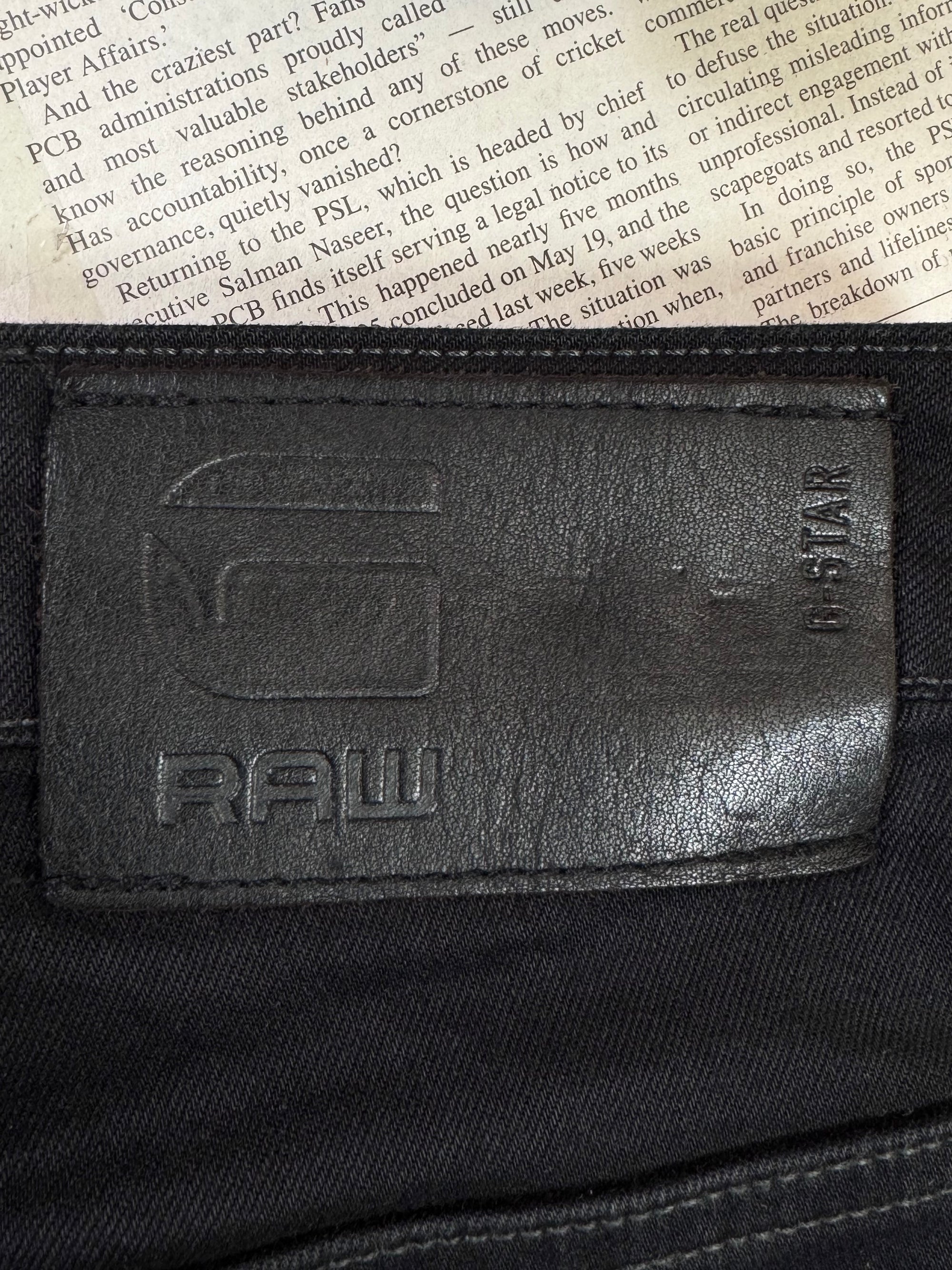 RAW® Waist: 30" | Black | Denim Pant | Fit: Slim | 2926 - Genuine Maal