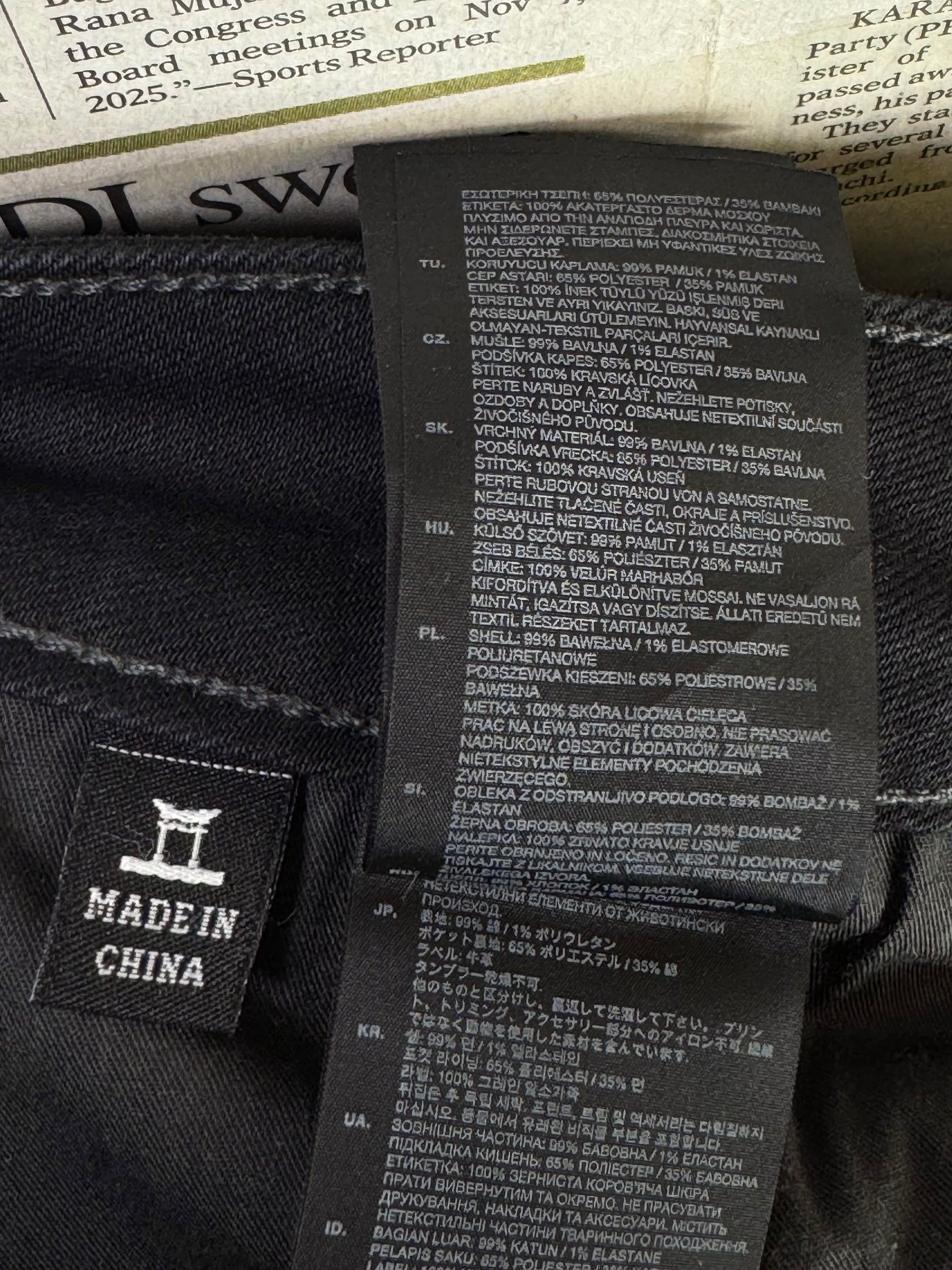 RAW® Waist: 30" | Black | Denim Pant | Fit: Slim | 2926 - Genuine Maal