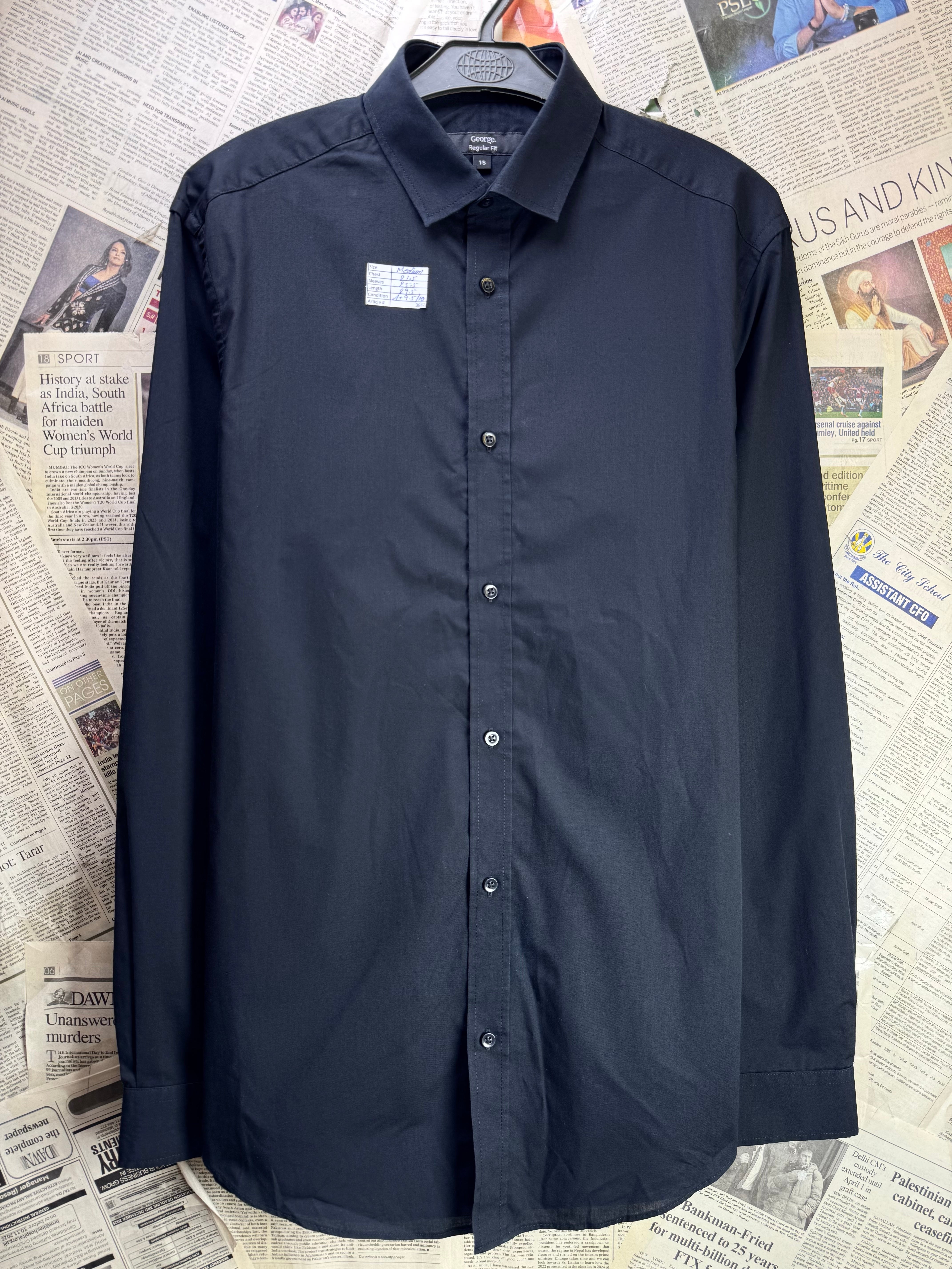 George® Medium | Chest: 21.5" | Black | Collar 15" Shirt | Poly - Cotton | 3882 - Genuine Maal