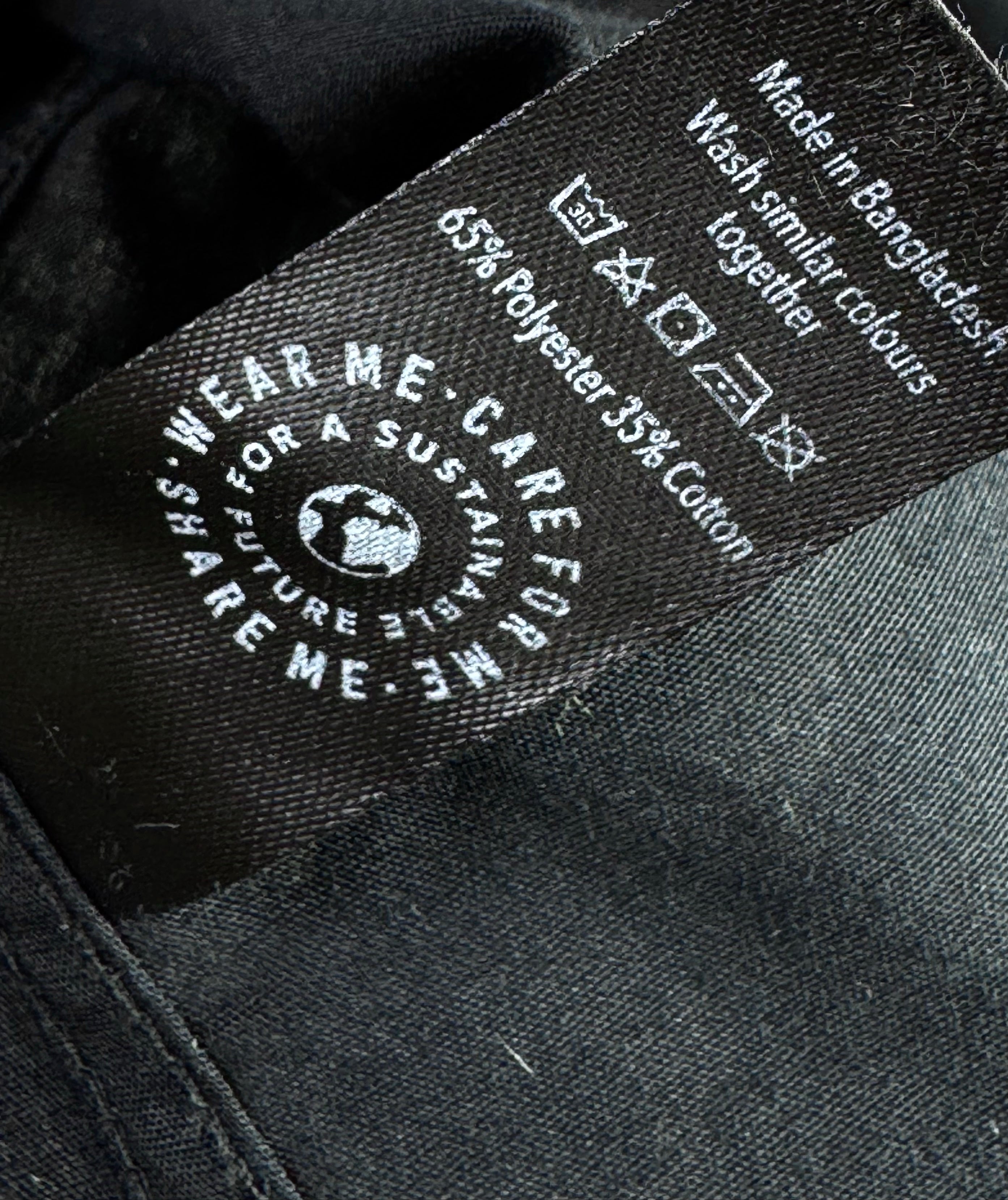 George® Medium | Chest: 21.5" | Black | Collar 15" Shirt | Poly - Cotton | 3882 - Genuine Maal