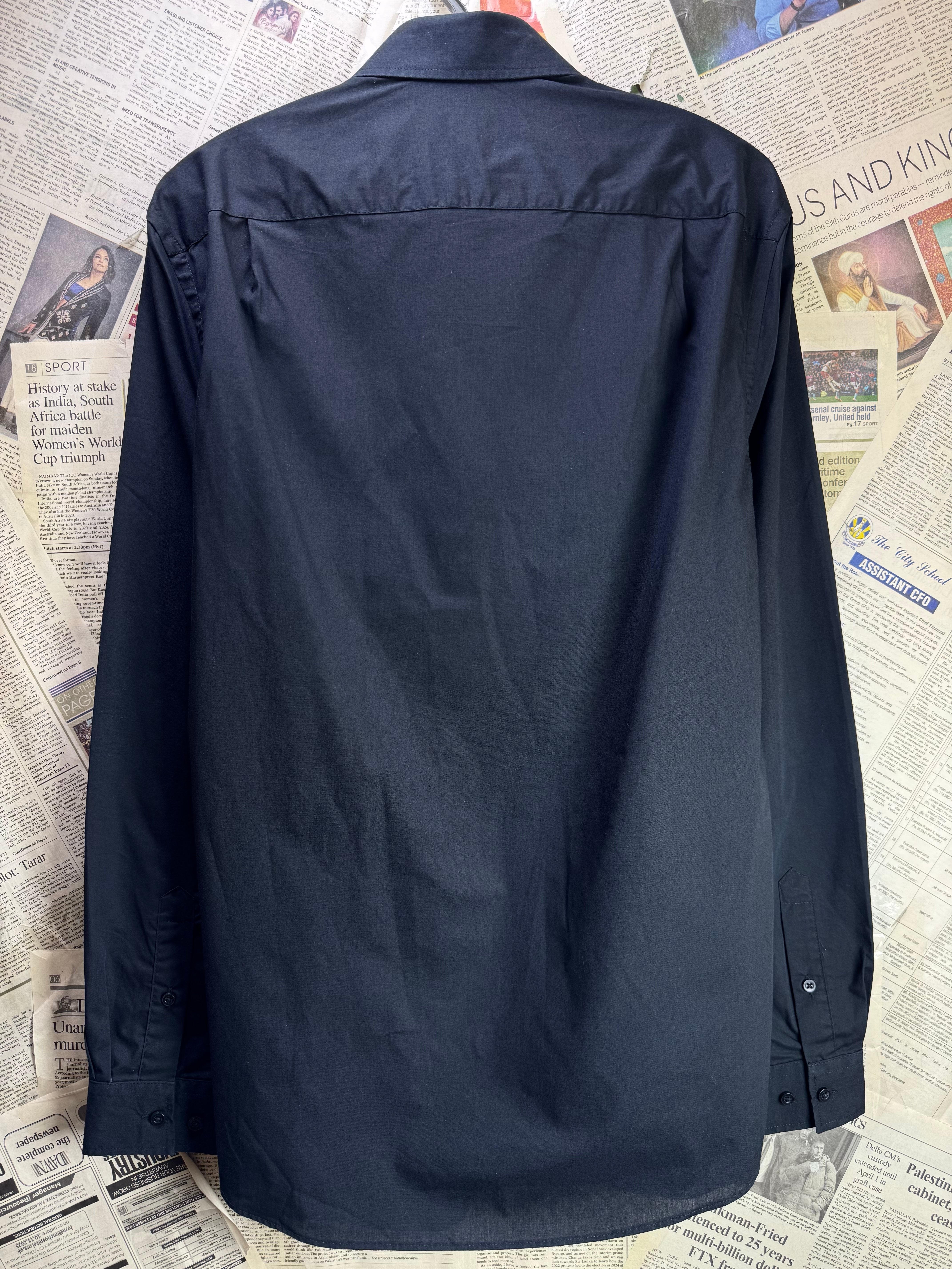 George® Medium | Chest: 21.5" | Black | Collar 15" Shirt | Poly - Cotton | 3882 - Genuine Maal