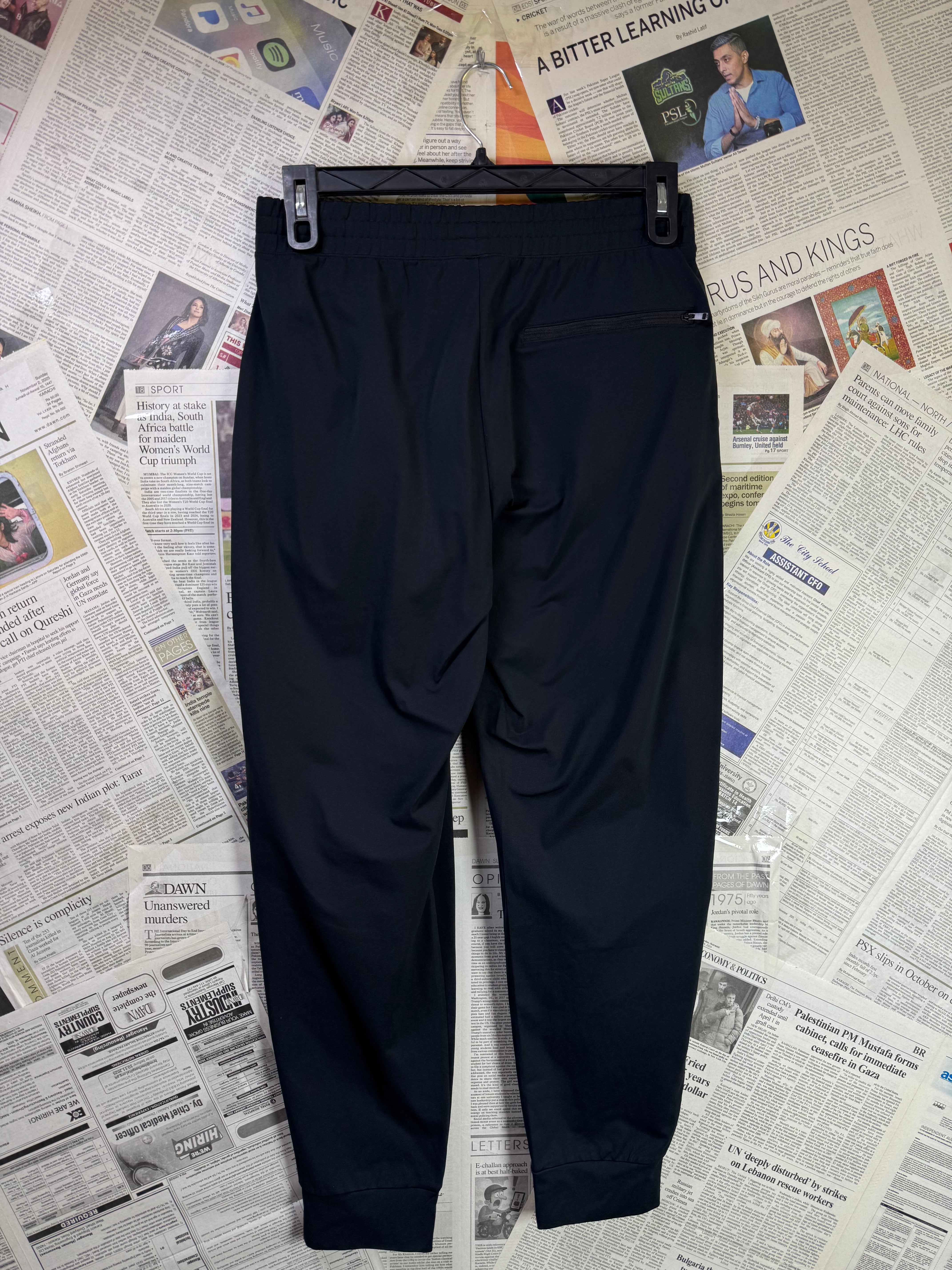 Uniqlo® Waist: 30" | Black | Trouser | Stretch Lining | 2931 - Genuine Maal
