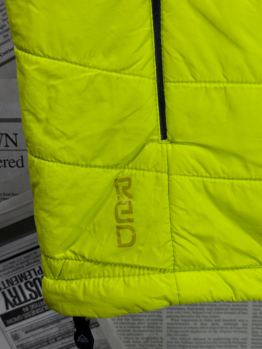 McKinley® Large | Chest: 23" | Bright Green | Sleeveless Puffer Jacket | Filling: Poly | 1834 - Genuine Maal