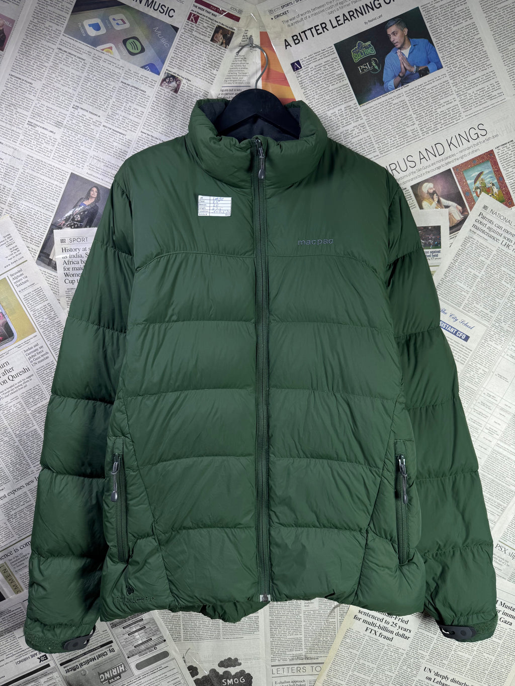 Macpac® Large | Chest: 24" | Forest Green | Puffer Jacket | Filling: Down/Feather | 1833 - Genuine Maal