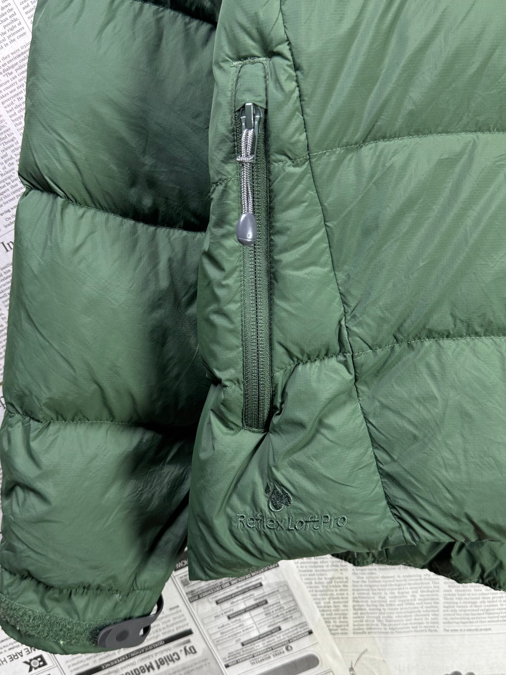 Macpac® Large | Chest: 24" | Forest Green | Puffer Jacket | Filling: Down/Feather | 1833 - Genuine Maal