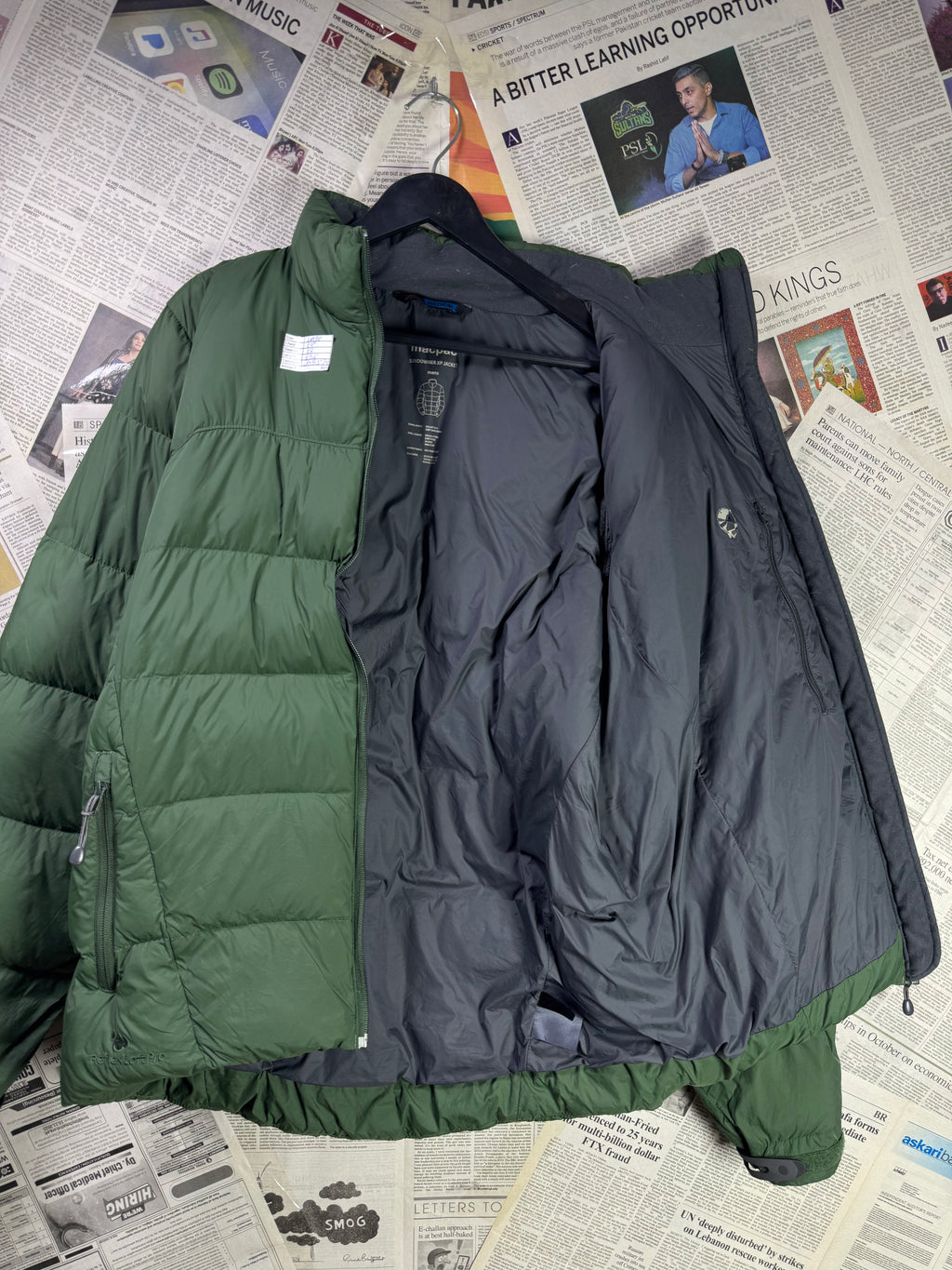 Macpac® Large | Chest: 24" | Forest Green | Puffer Jacket | Filling: Down/Feather | 1833 - Genuine Maal