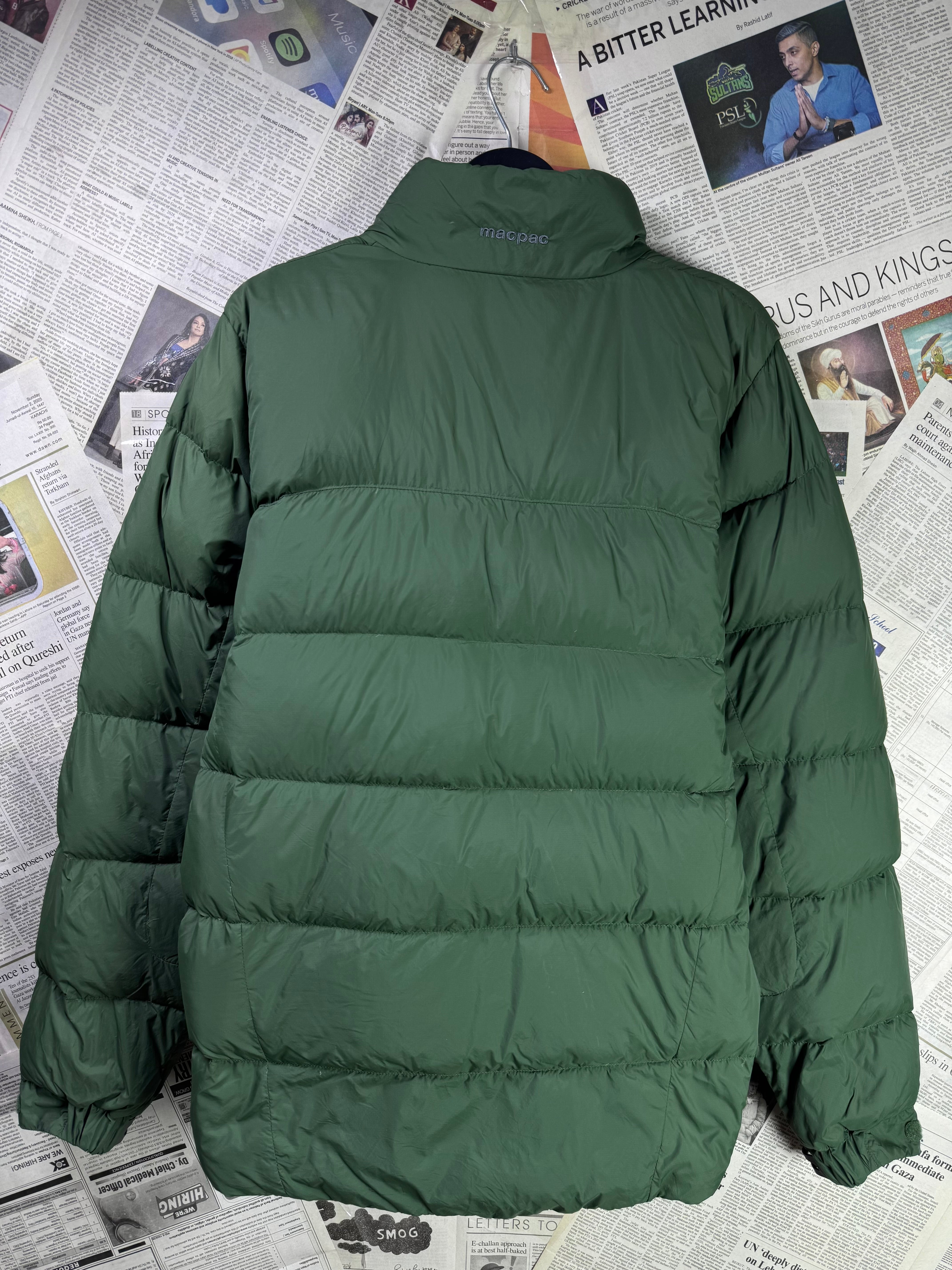 Macpac® Large | Chest: 24" | Forest Green | Puffer Jacket | Filling: Down/Feather | 1833 - Genuine Maal