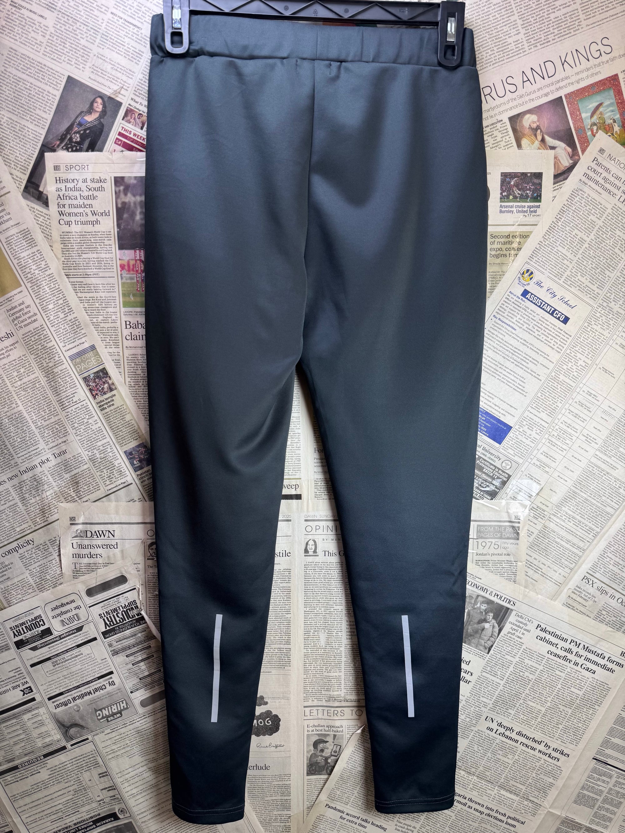 MAN® Waist: 28" to 30" | Dark Grey | Gym Trousers | Poly - Elastane | 1584 - Genuine Maal