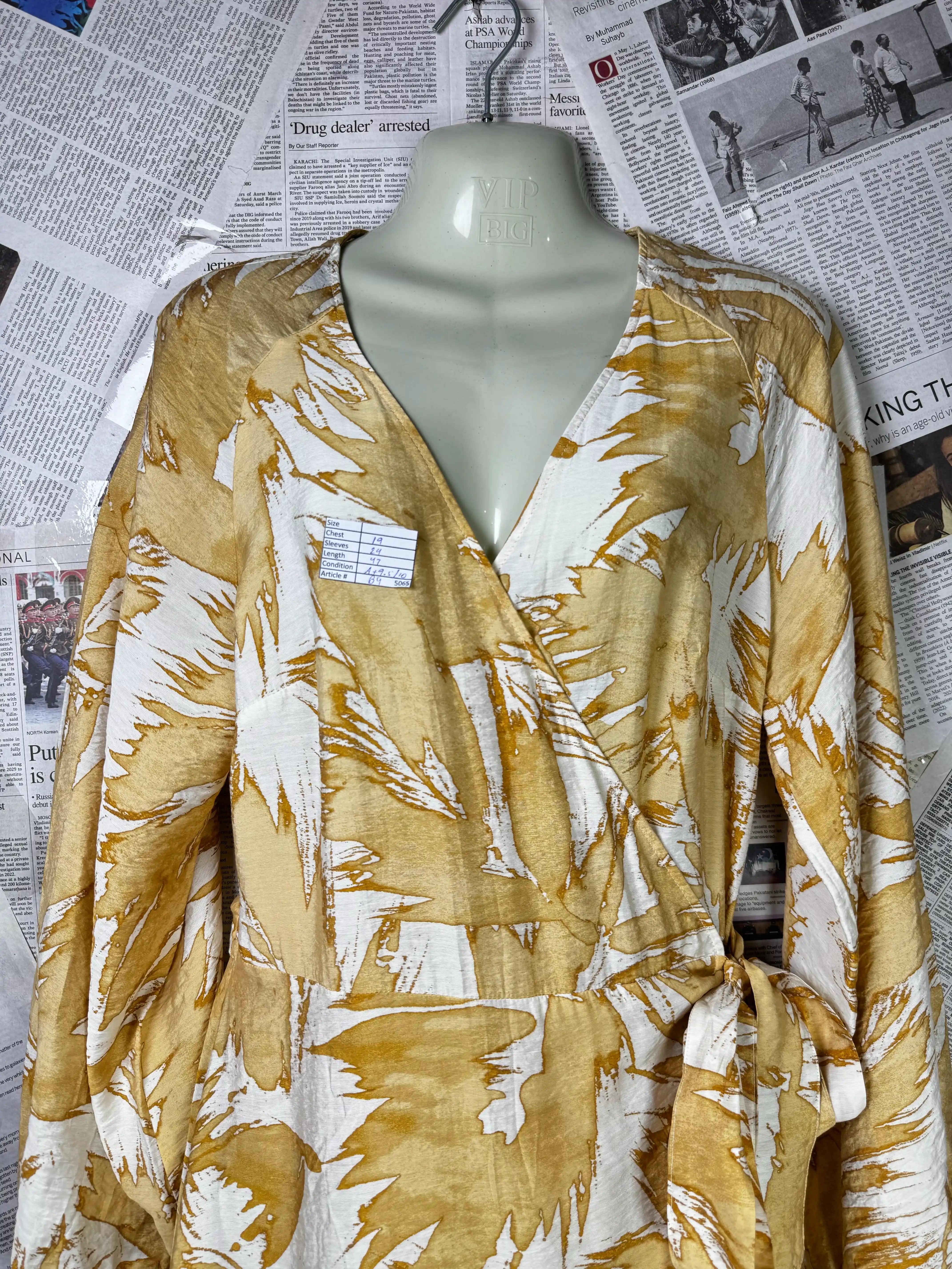 H&M® Medium | Bust: 19" | Brushstroke Print | Maxi Dress | B9 - 5065 - Genuine Maal
