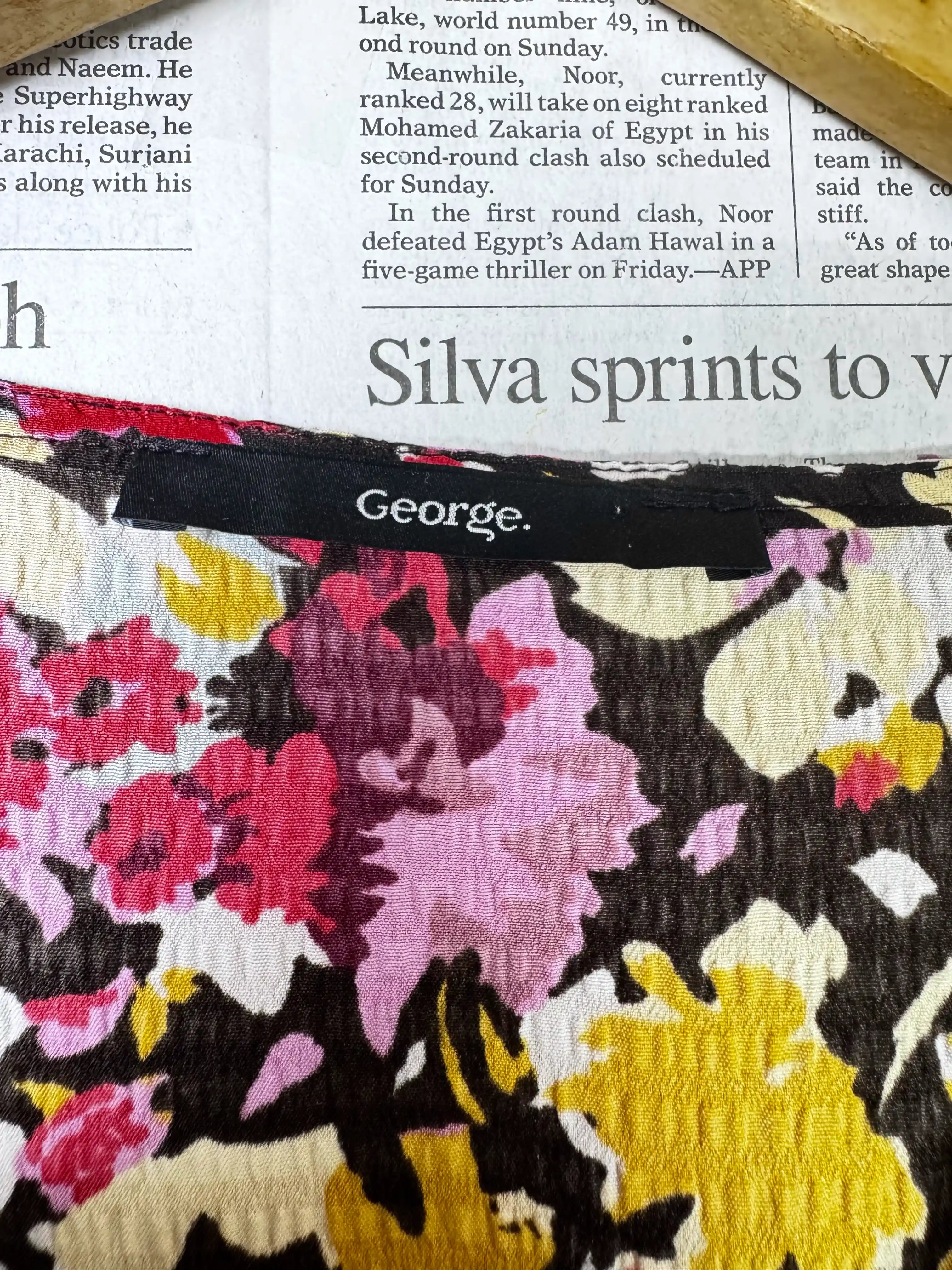 George® XS | Bust: 17" | Disty Floral Pattern | Maxi Dress | B9 - 5284 - Genuine Maal
