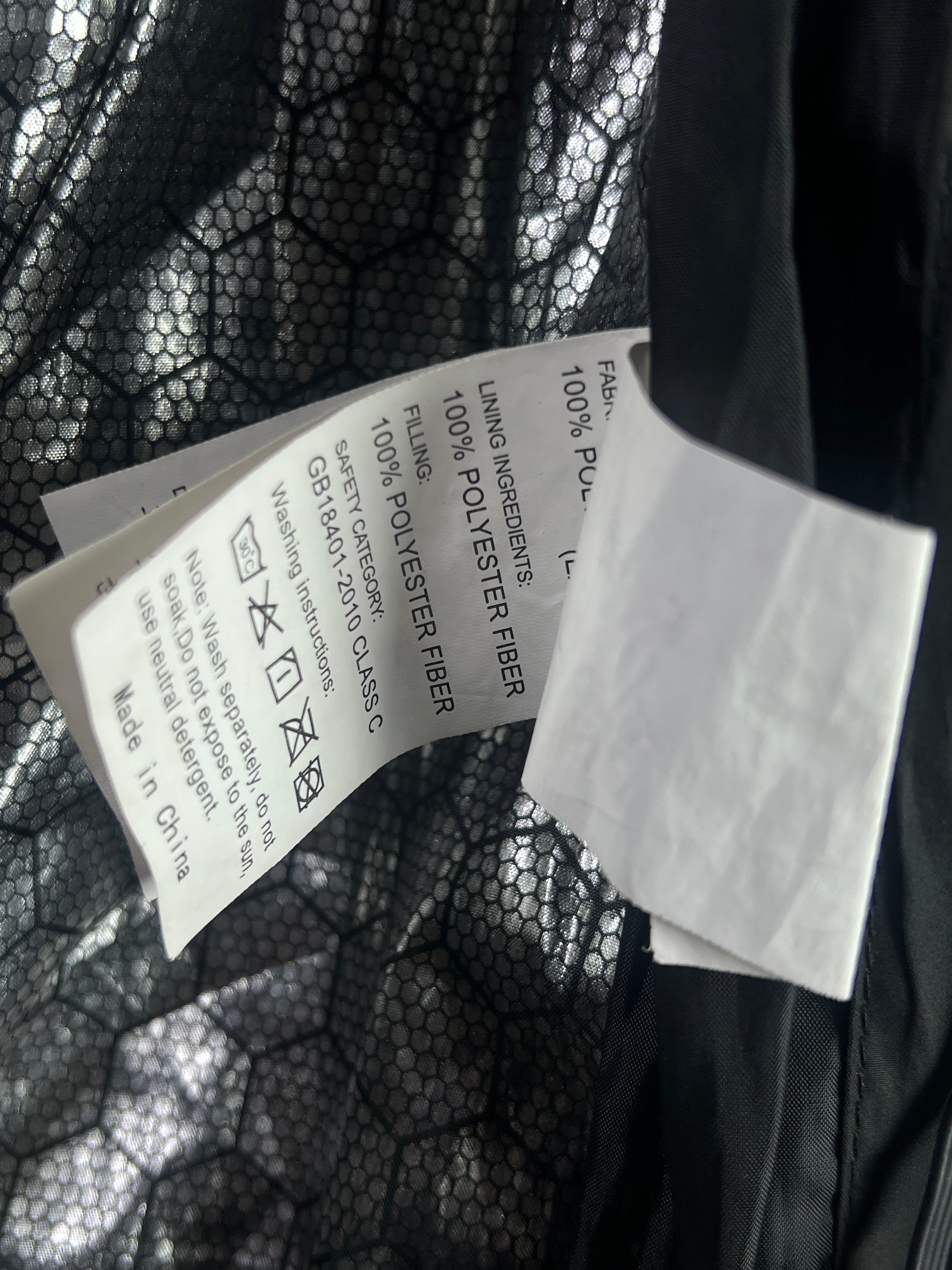 ® Small | Chest: 20" | Black | Power Bank Powered Warm Sleeveless Jacket | 1892 - Genuine Maal