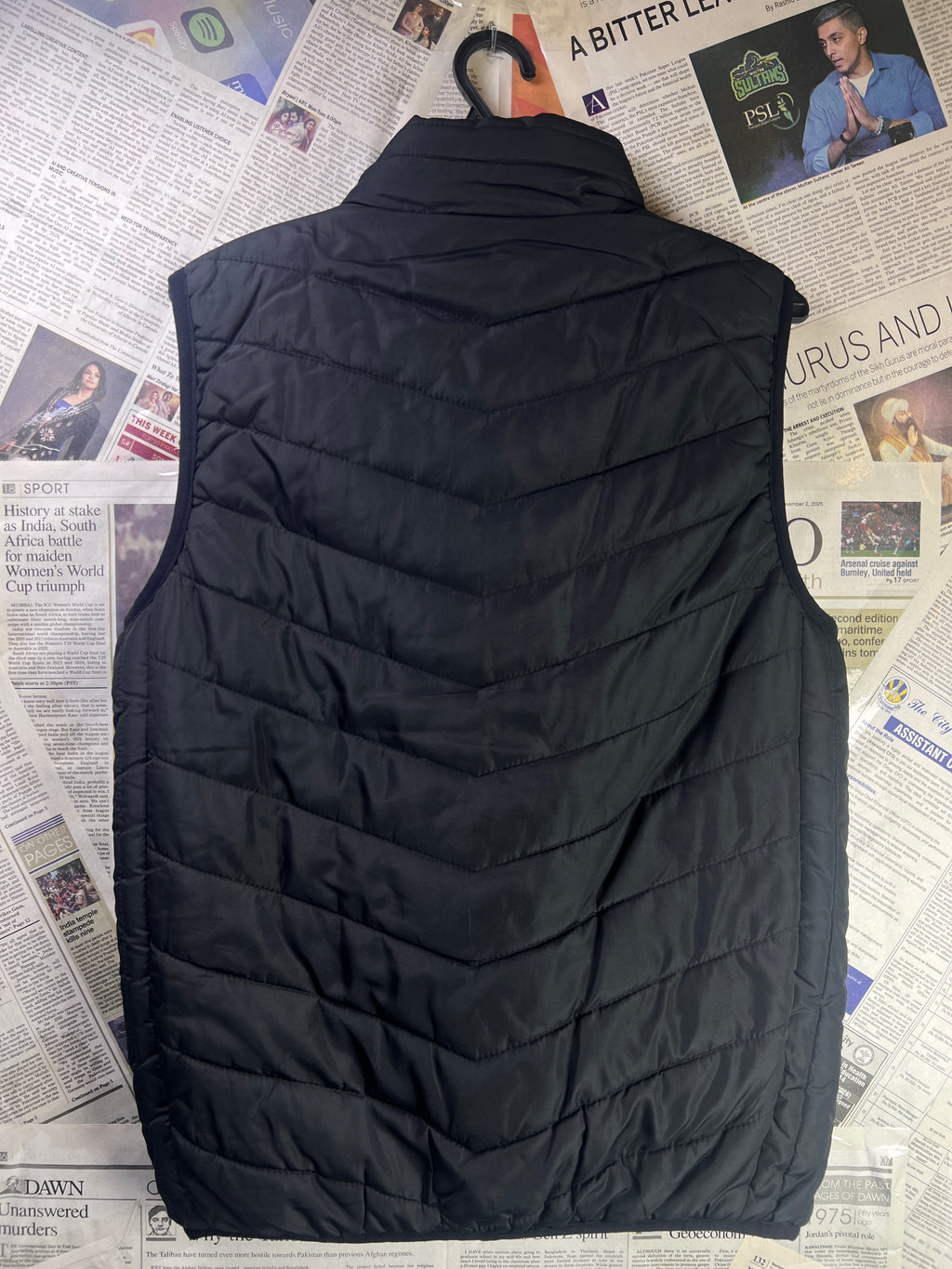 ® Small | Chest: 20" | Black | Power Bank Powered Warm Sleeveless Jacket | 1892 - Genuine Maal