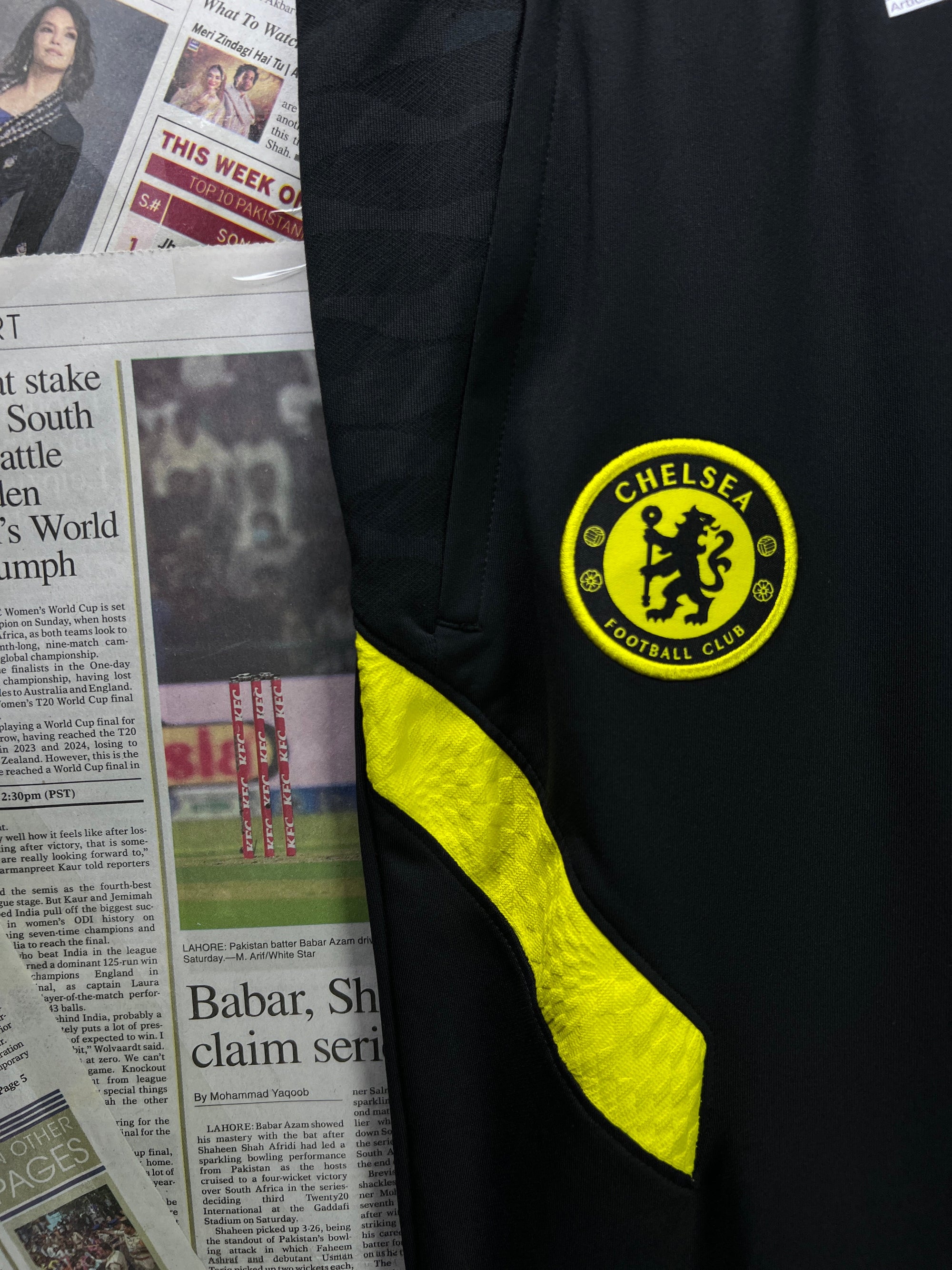 N*ke® Waist: 26" to 28" | Black | Chelsea Trouser | 2643 - Genuine Maal