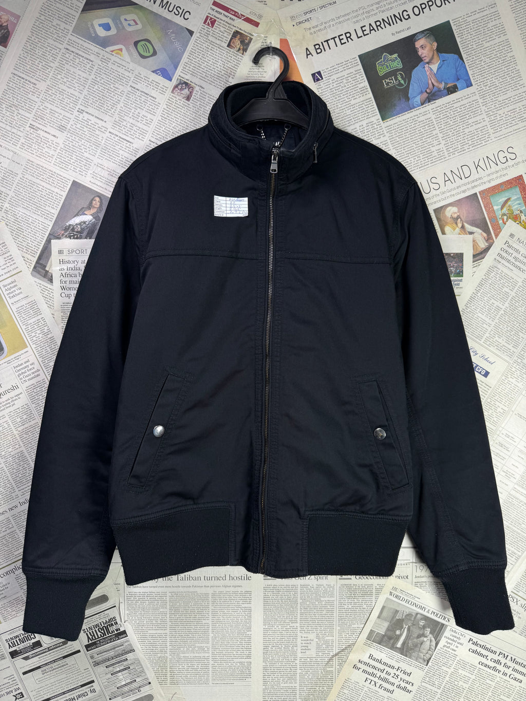 H&M® Medium | Chest: 22" | Black | Heavy Bomber Jacket | Inner: Quilted Padding | 2011 - Genuine Maal