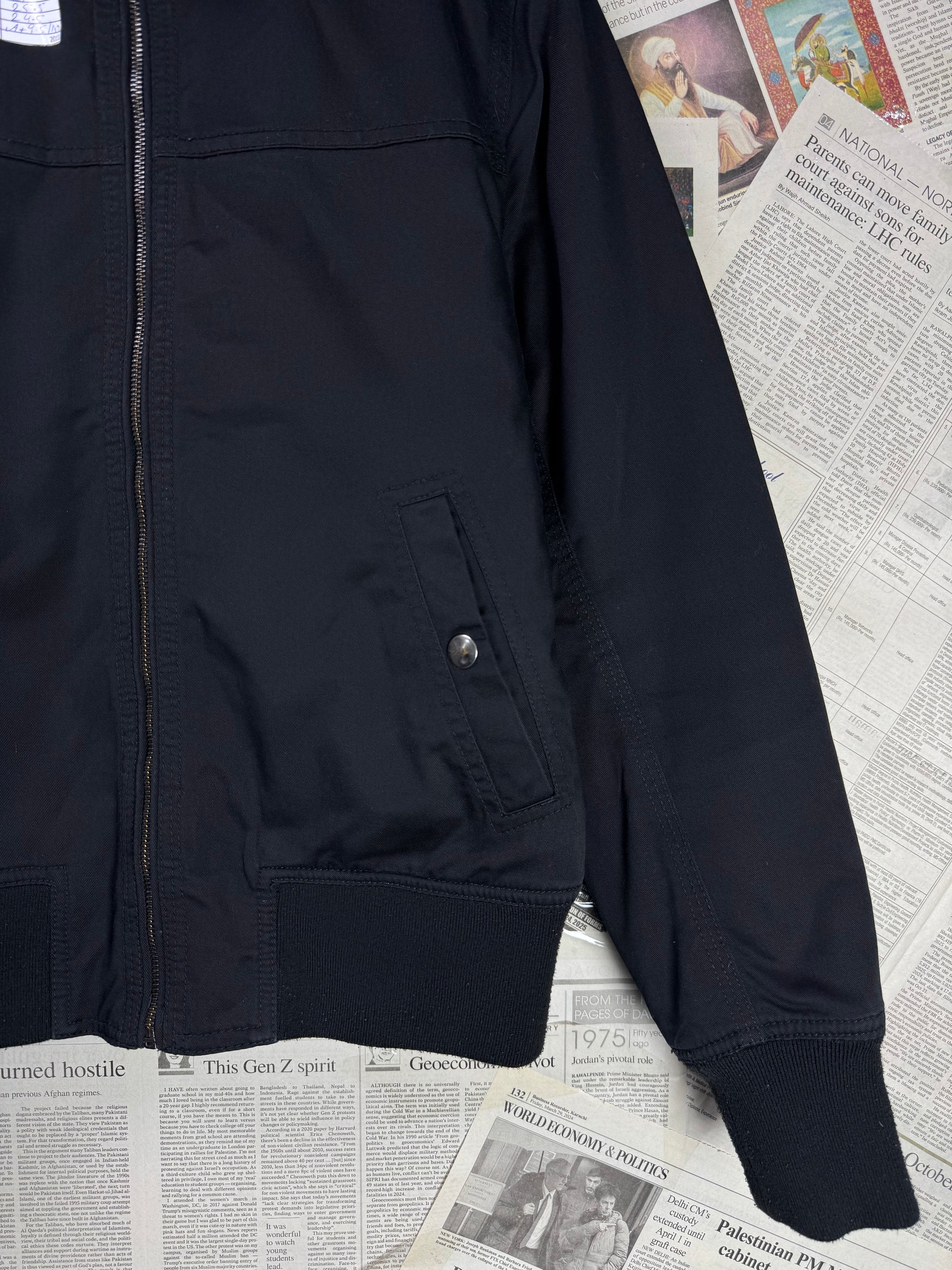 H&M® Medium | Chest: 22" | Black | Heavy Bomber Jacket | Inner: Quilted Padding | 2011 - Genuine Maal