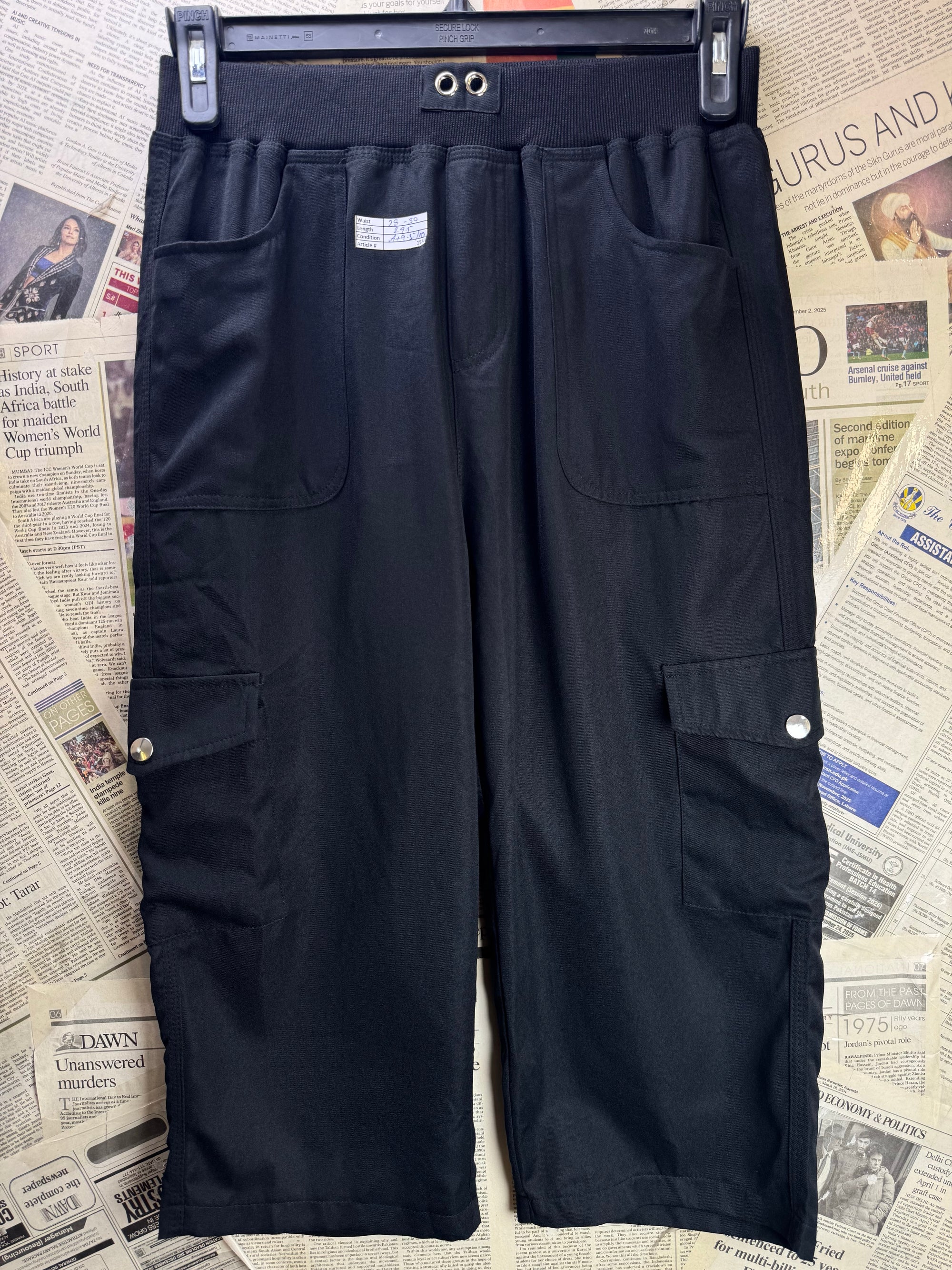 ® Waist: 28" to 30" | Black | 3 - Quarters Shorts | Poly - Spandex | 1550 - Genuine Maal