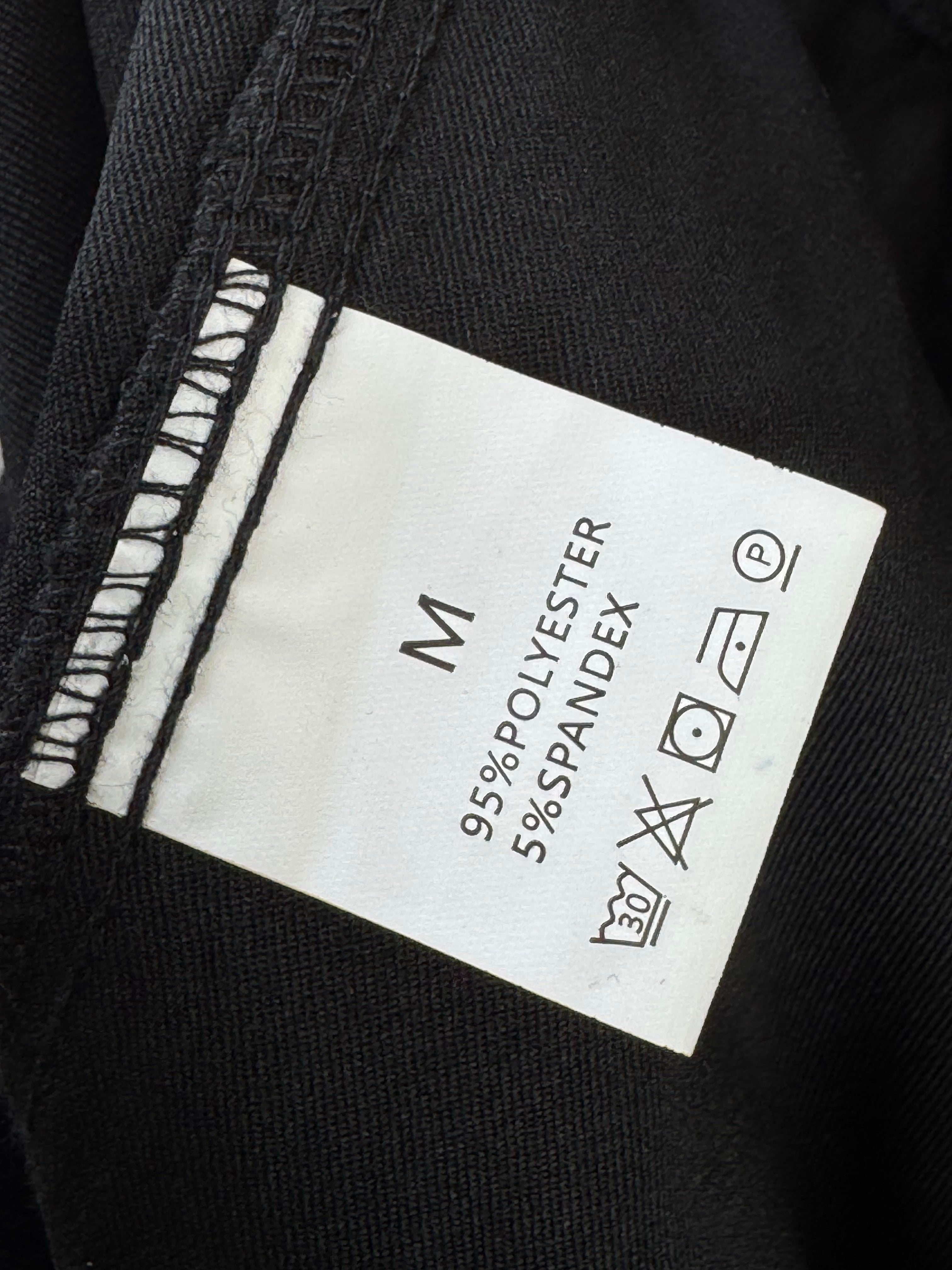 ® Waist: 28" to 30" | Black | 3 - Quarters Shorts | Poly - Spandex | 1550 - Genuine Maal
